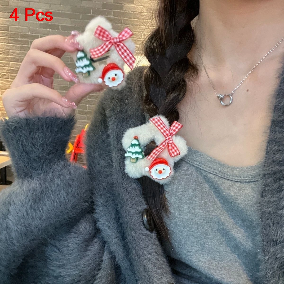 

4 Pcs Ladies' Hair Clips Set New Christmas Outfit Cartoon Kawaii Cute Plush Sweet BB Clips Winter High-quality Hair Accessories