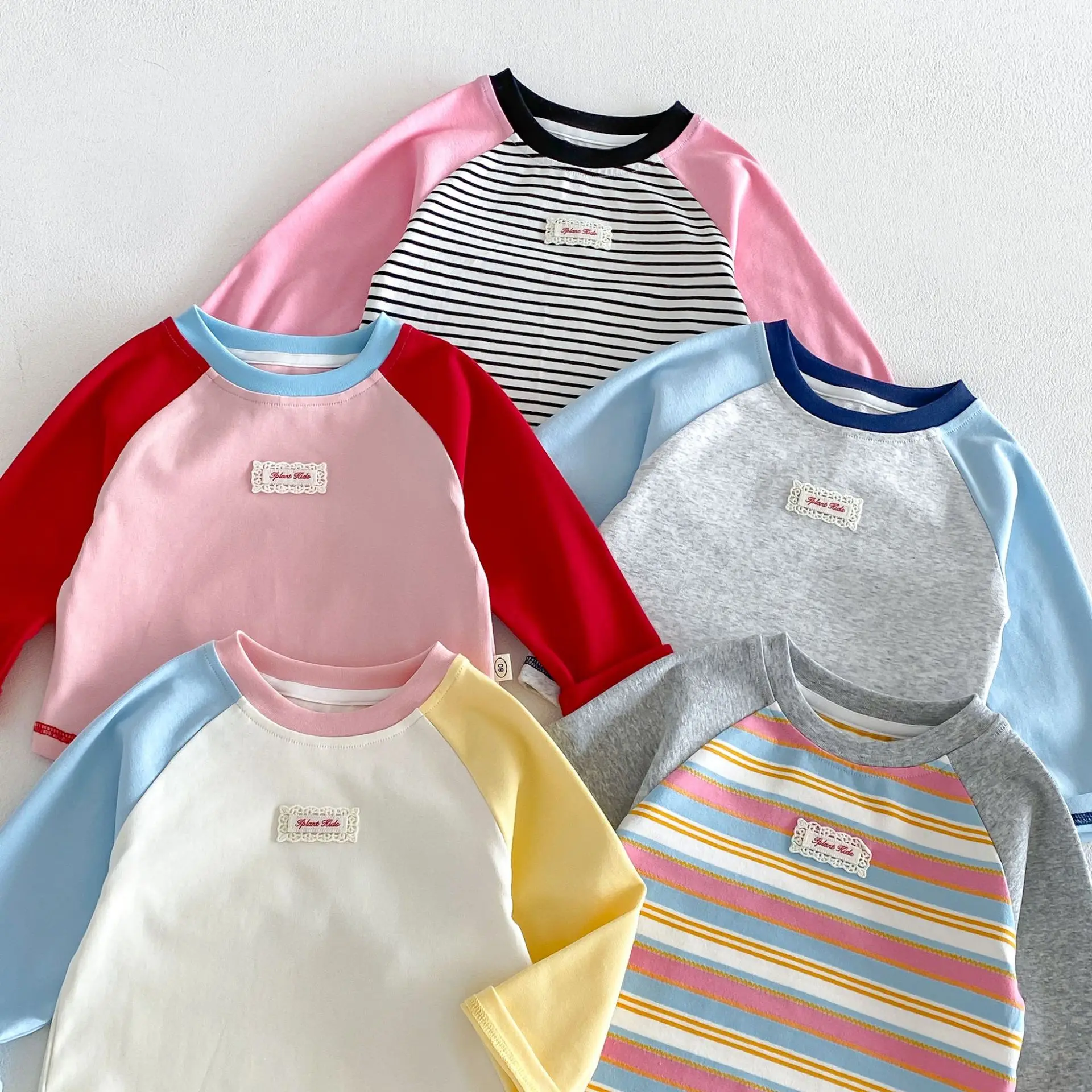 Herbst-Kinder-Langarm-T-Shirt mit Buchstaben-Aufnäher, Streifen und Farbblockierung für Mädchen und Jungen, Weiche Baumwolle Kinderkleidung – Detail 22
