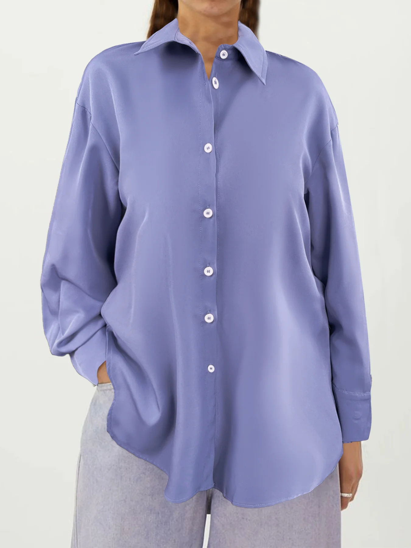 Camisa con botones de manga larga y cuello con dobladillo dividido, elegante y versátil