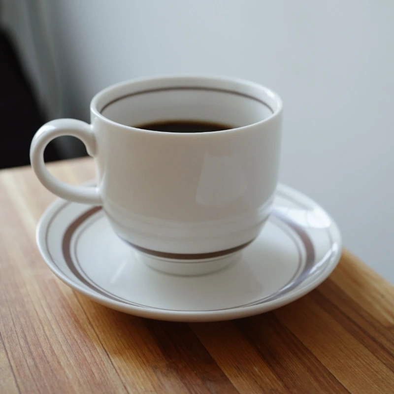 

Coffee cups and saucers Simple ceramic coffee cups and saucers Afternoon tea cups and saucers exquisite tea cups