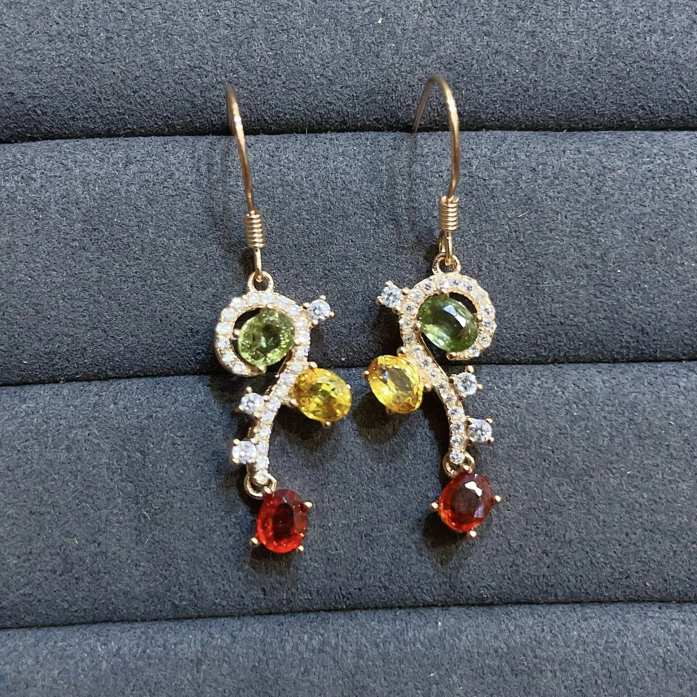 تصميم نمط الأحجار الكريمة إسقاط أقراط 6 قطع 4 مللي متر * 5 مللي متر مجموع 2.4ct أقراط الياقوت الأزرق الطبيعي مع 3 طبقات 18K طلاء الذهب #3