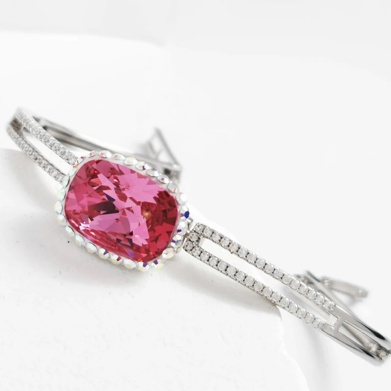 ผู้หญิงหรูหราเครื่องประดับกําไลข้อมือทําจากคริสตัลออสเตรียแฟชั่นสี่เหลี่ยมผืนผ้า Designer สร้อยข้อมือสุภาพสตรีสาวคริสต์มาสของขวัญ