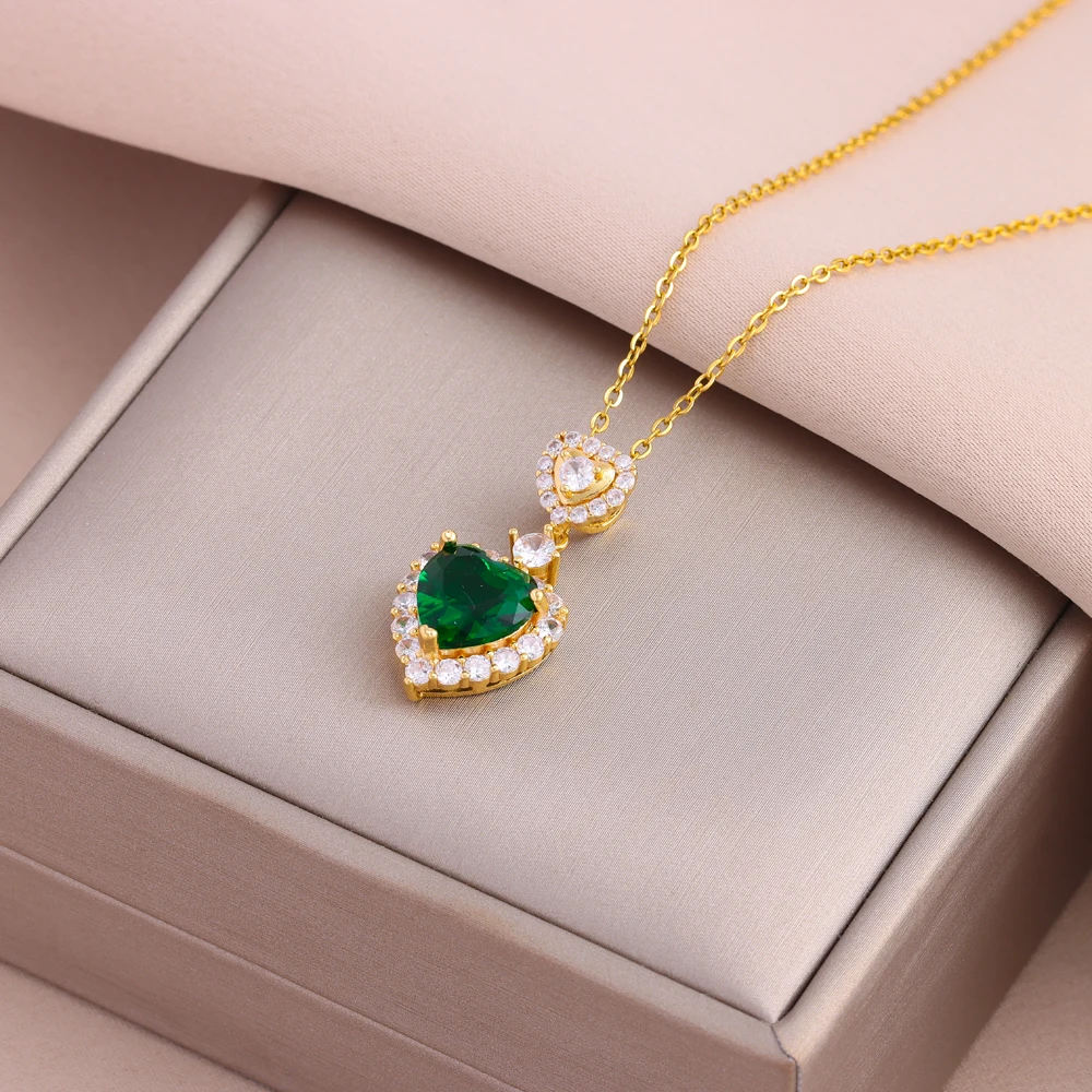 New In Vintage Green Zircon Crystal Heart Pendant Stainless Steel Necklaces For Women Trendy Retro Female Clavicle Chain Jewelry