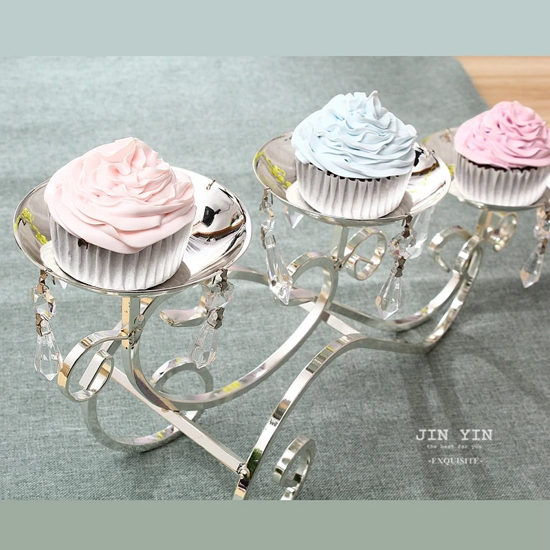 

European metal three-headed candle holder, romantic candlelight dinner ornament, crystal pendant, living room model