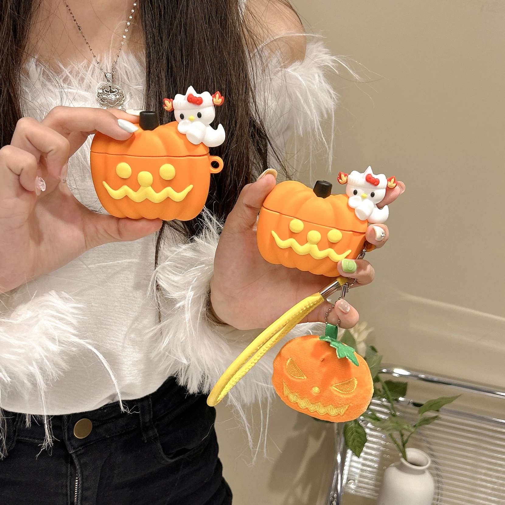 Pumpkin Ghost Style Hello Kitty With Plush Lanyard Headphone Case For Airpods 1 2 3 4 Pro Pro 2 Kawaii Sanrio Soft Shell Cover