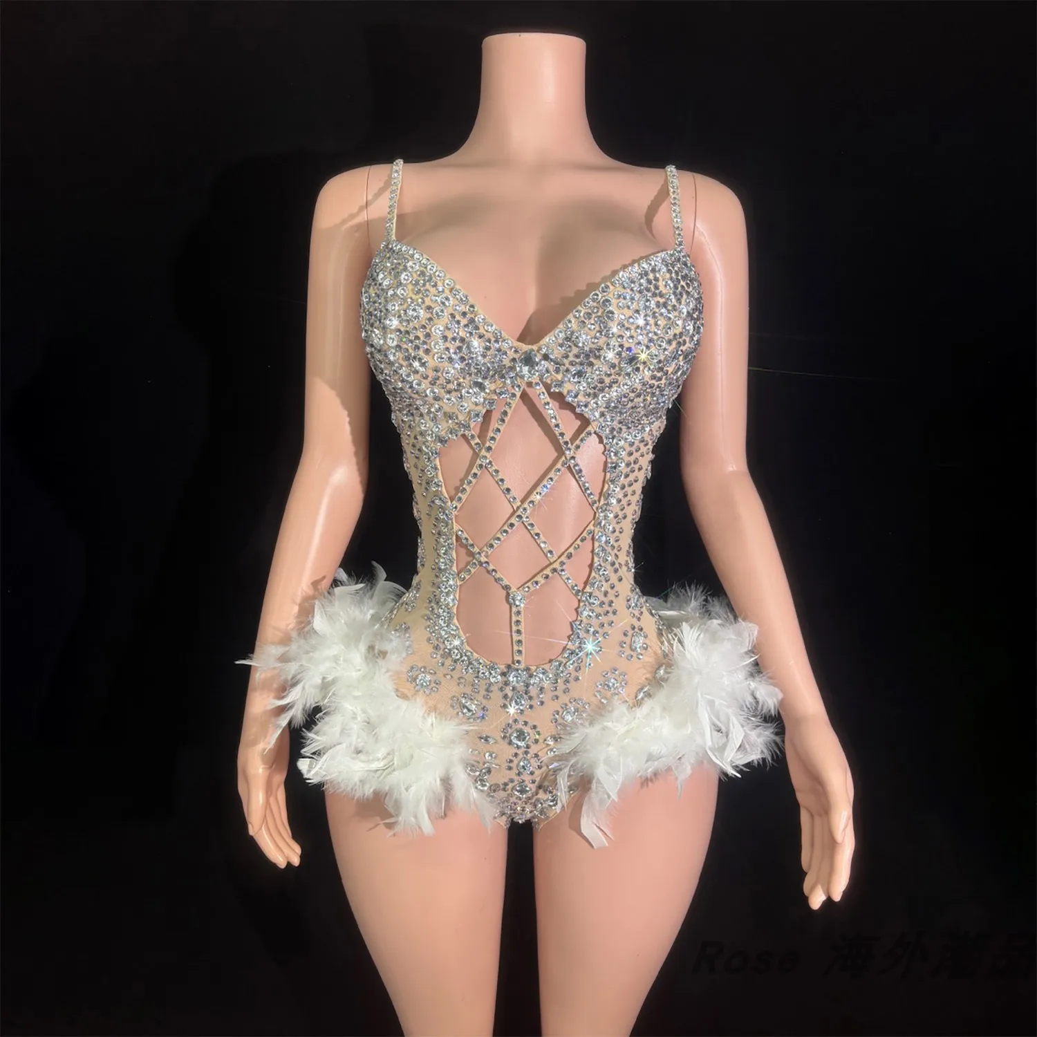 Sexy Rhinestone Fea…