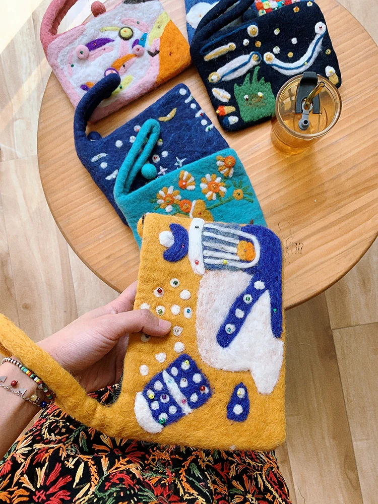 [Funny Haha] Nepal Wool Felt Handbag Van Gogh Series Mobile Phone Bag Coin Purse Pencil Case