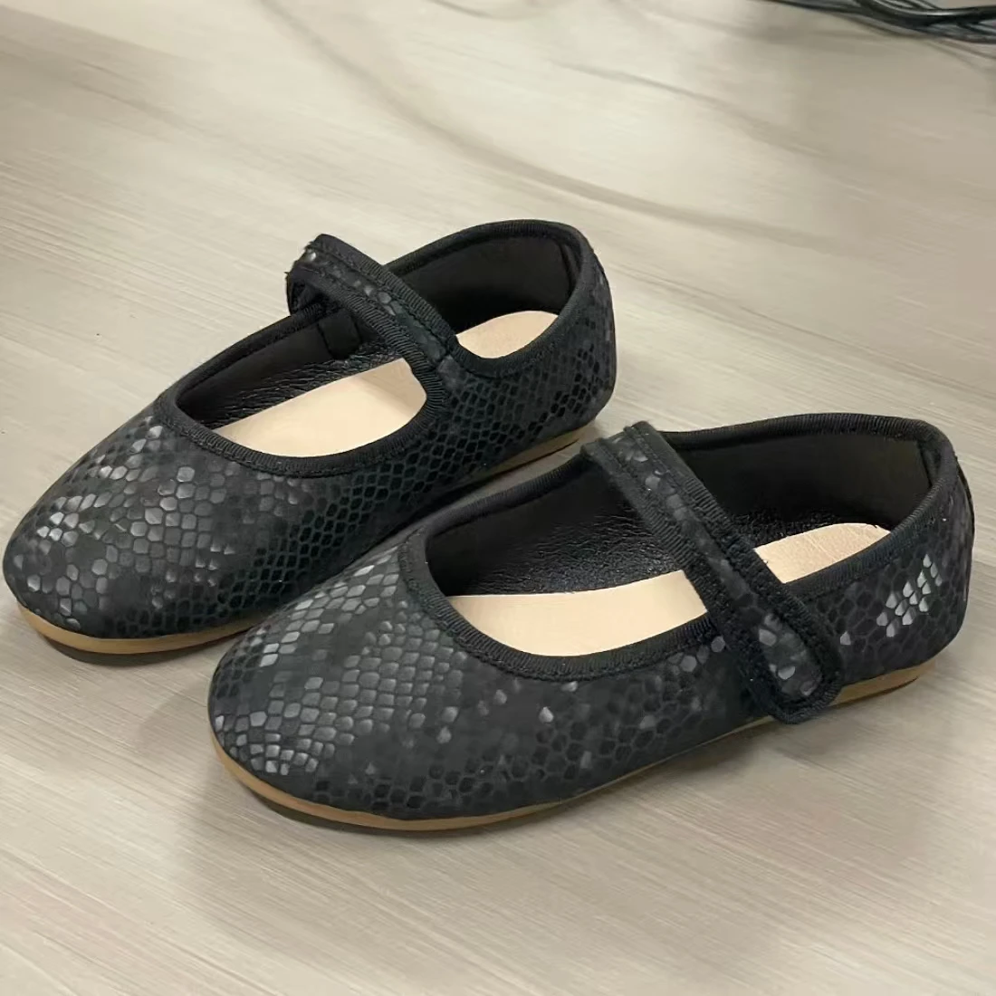 Jinyu New Arrival Trendy Women's Shoes High Quality Casual Shoes Fashion Popular Children's Dance Shoes PU Leather Girl's Shoes