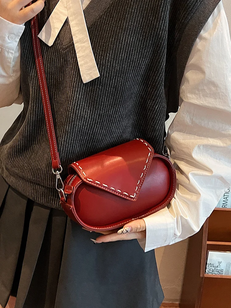 Cherry Red Contrasting Bright Thread Design Ladies Crossbody Bag New Women's Magnetic Buckle Zipper Shoulder Bags Chic Handbag