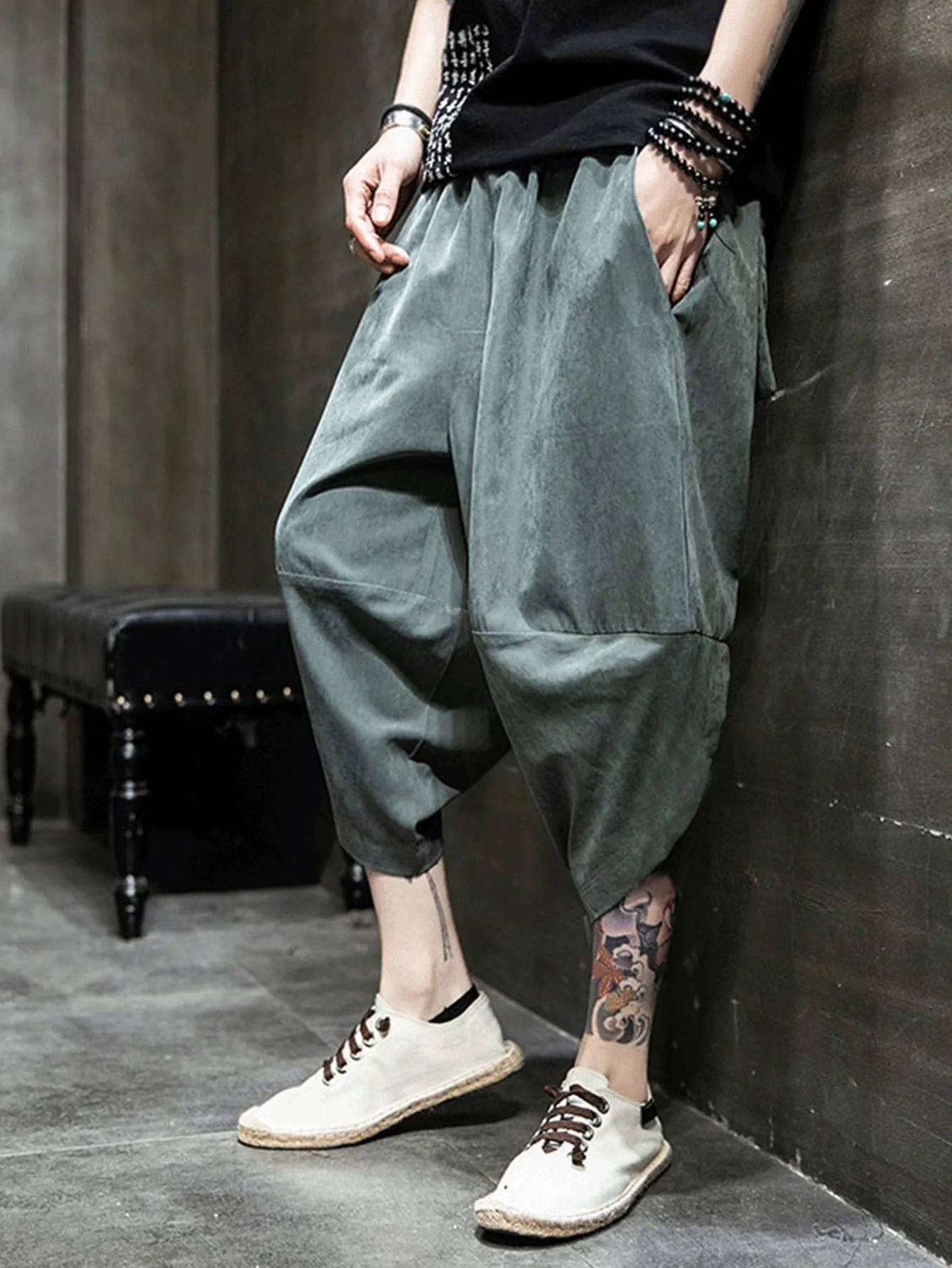 Herrenhose in Uni-Farbe, lässige 7/8-Länge, bequeme Passform, modisches Design, vielseitig, stilvoll für den täglichen Gebrauch. – Detail 3
