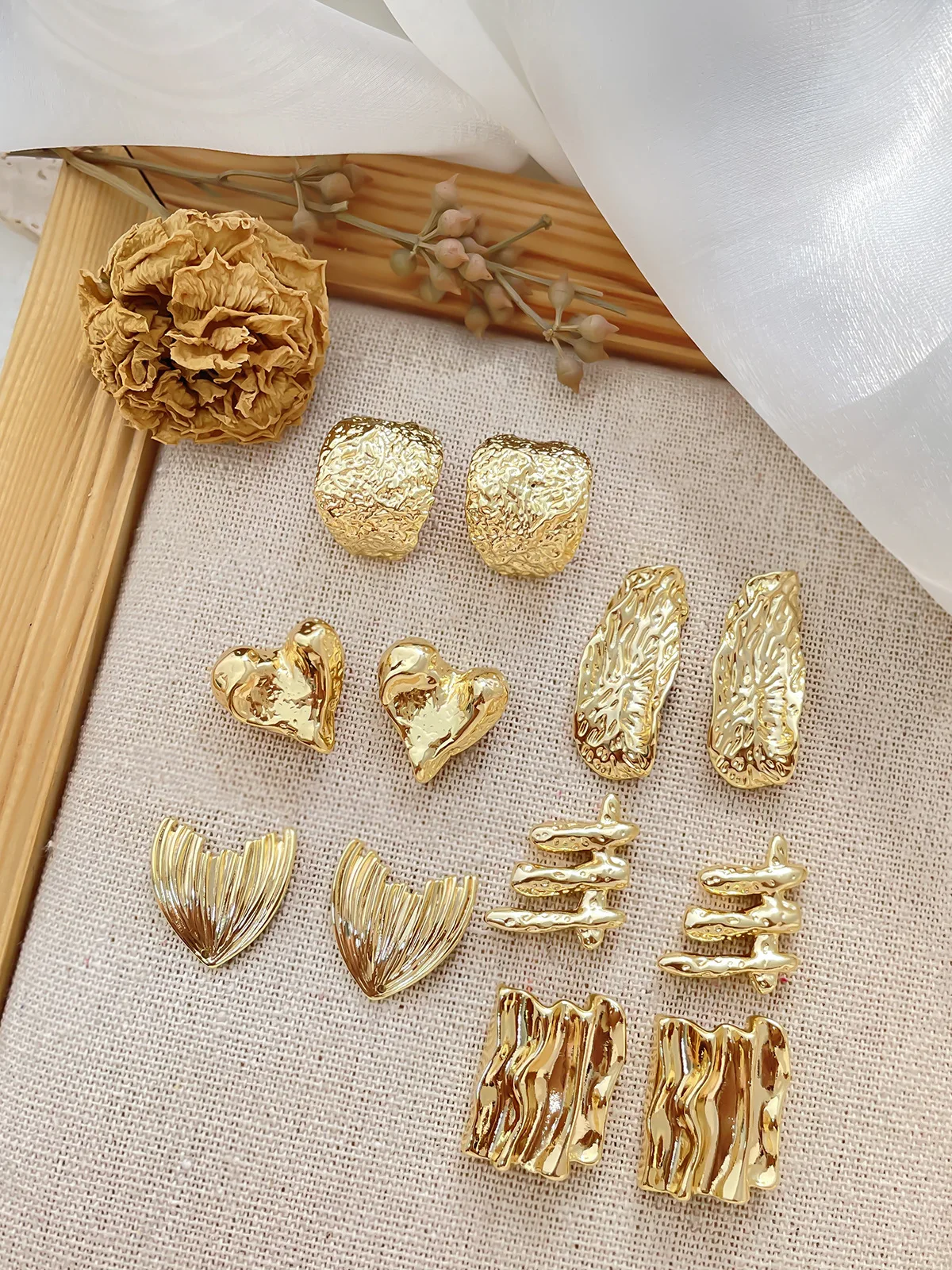 20pcs  round leaf alloy Earrings  bling Ear Studs Connector Posts Pins Base Settings Jewelry handmade DIY material