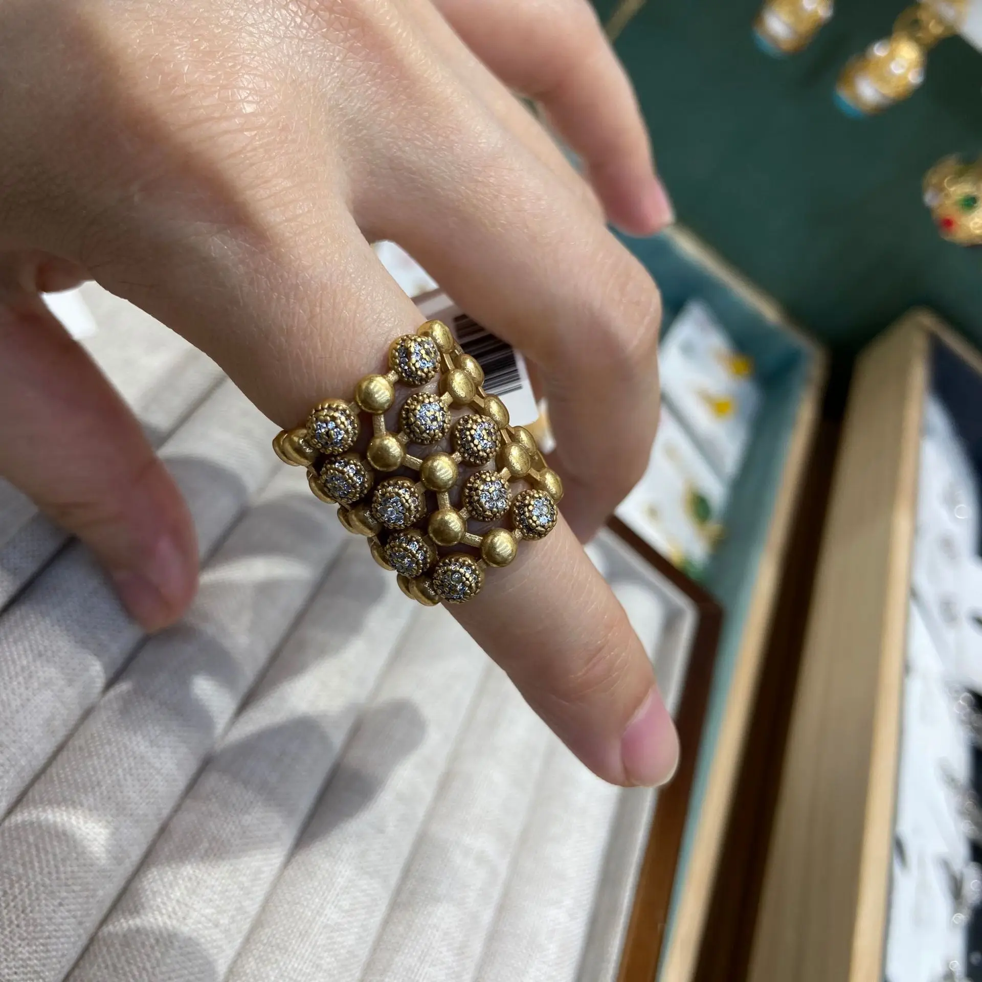 Personality & Unique Balls Woven Ring Gorgeous Women Distressed Metal Open Ring Elegant Female Accessories Wedding Band Jewelry