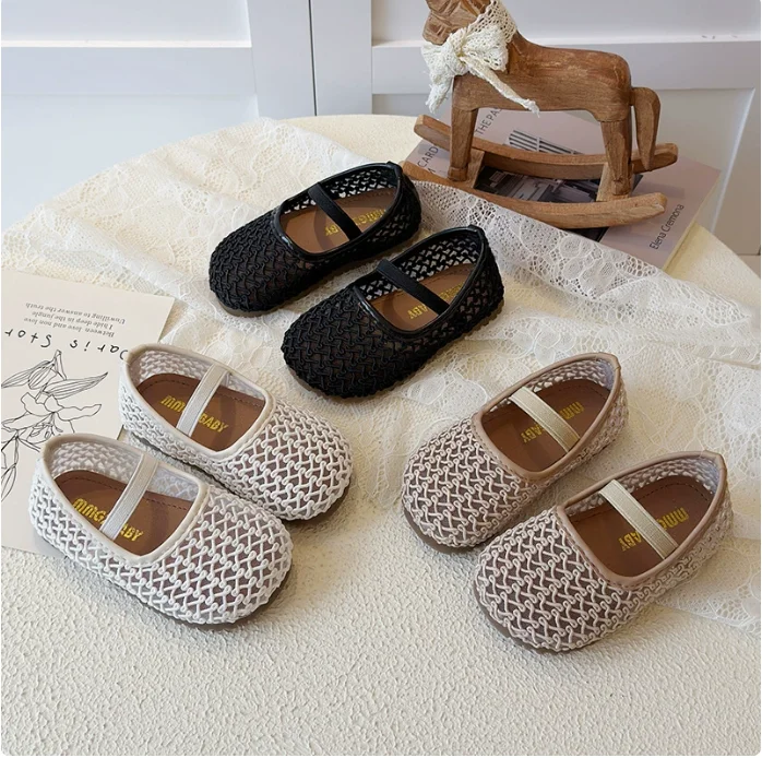 

New Simple Style Summer Brand Girl Leather Shoes Breathable Hollow Princess Sweet Classic Cut-outs Fresh Slip On Footwear