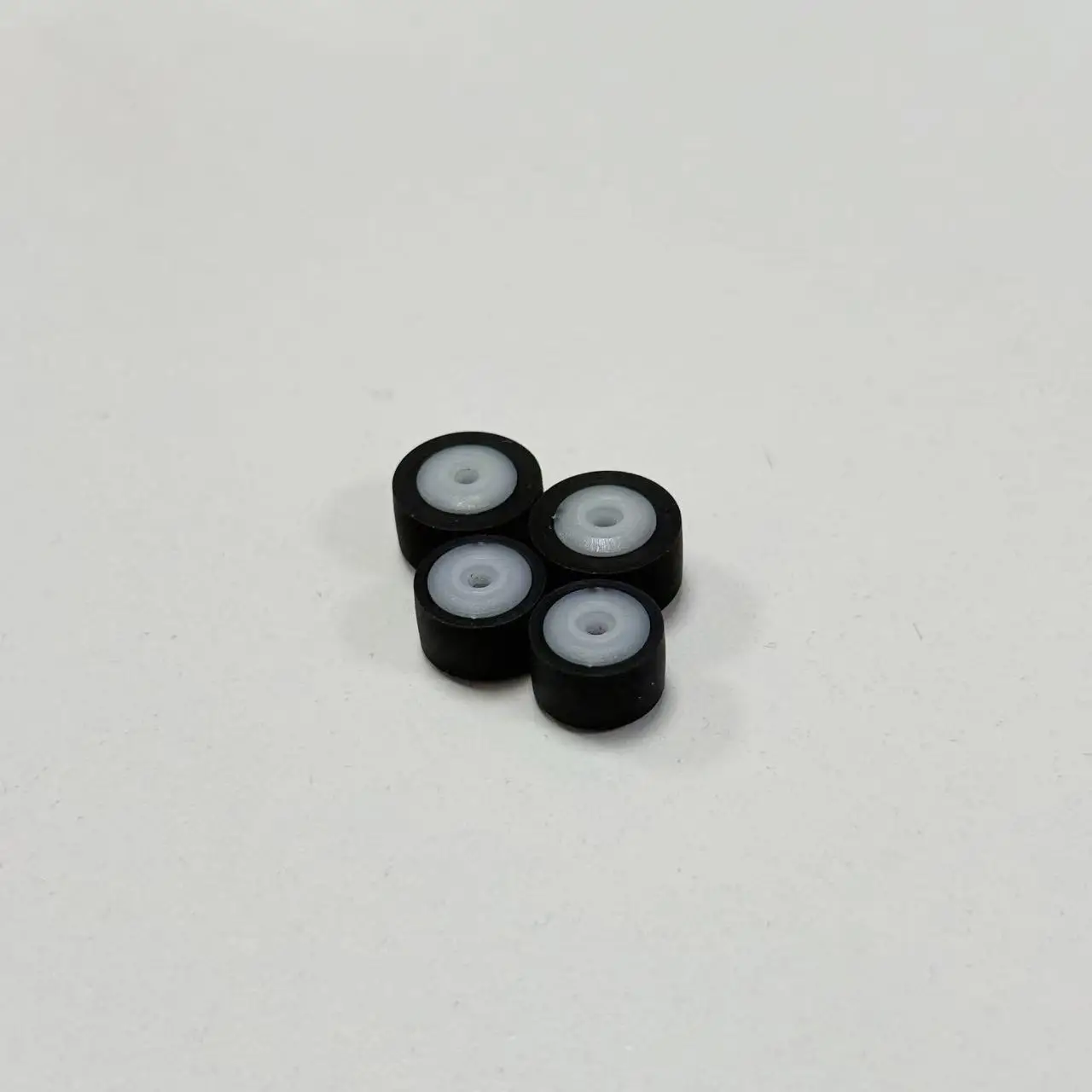 1/2/5pcs 13mmx8x2 Car Press Belt Cartridge Audio Radio Tape Recorder Movement Rubber Pinch Roller 11mmx8x2 （Optional）