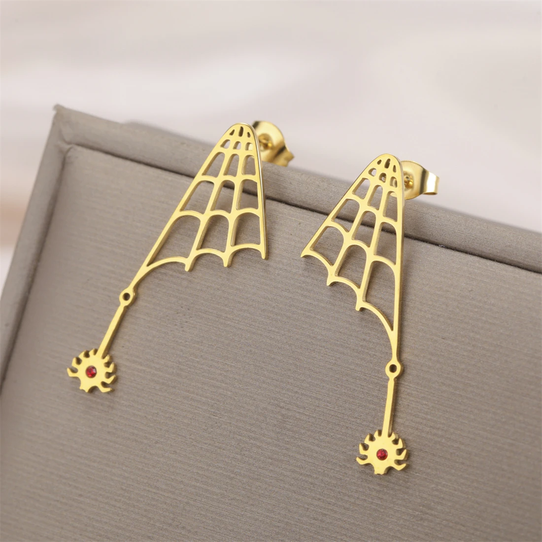 

Punk Spider Web Stud Earrings for Women Girl Trendy Arachnid Earrings Stainless Steel Jewelry Gift Wholesale
