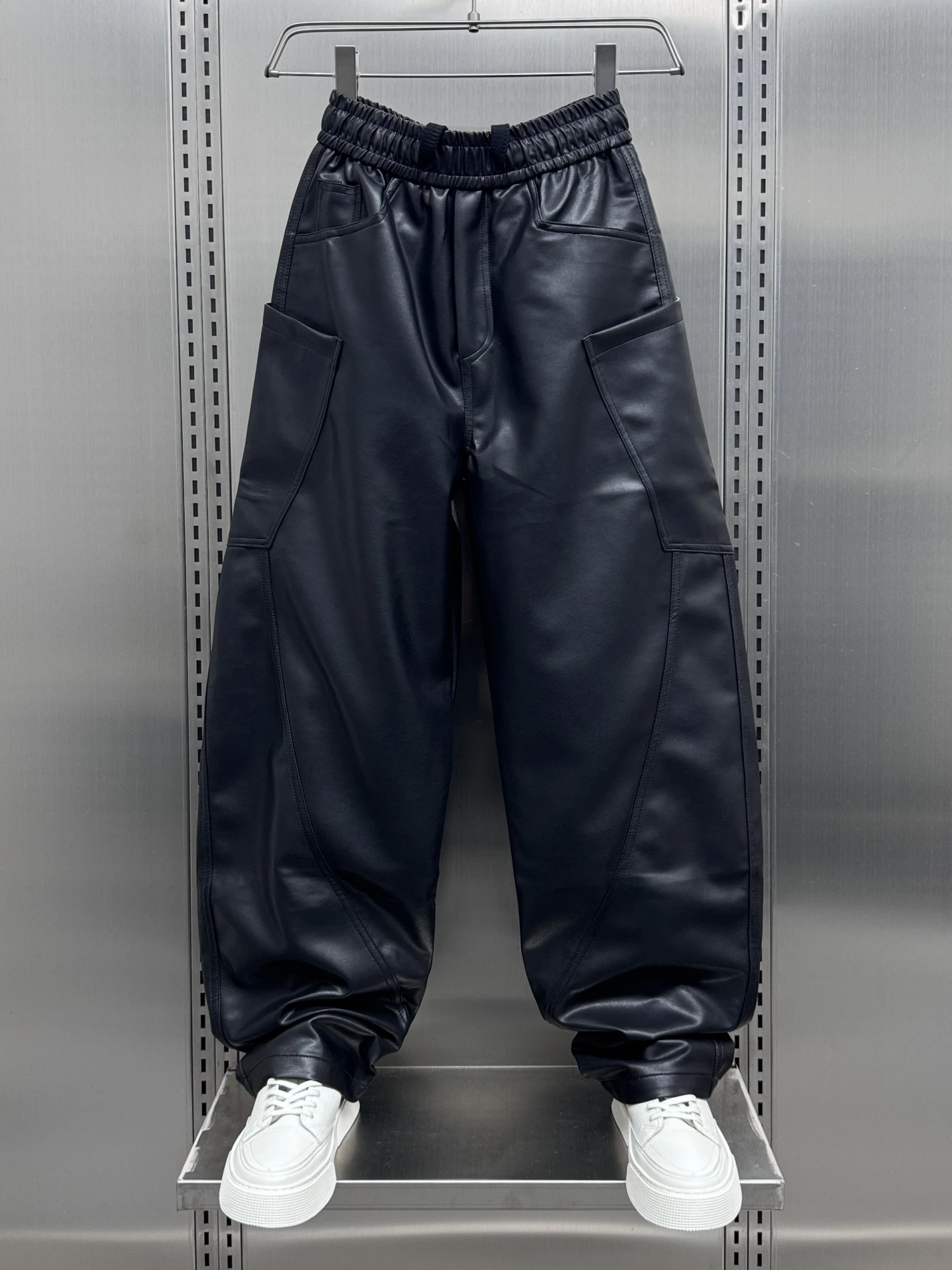 

Кожаные брюки для мужчин, свободные прямые брюки для езды на мотоцикле, теплые брюки, осенне-зимние, новые, ветрозащитные, морозостойкие, Harajuku Y...