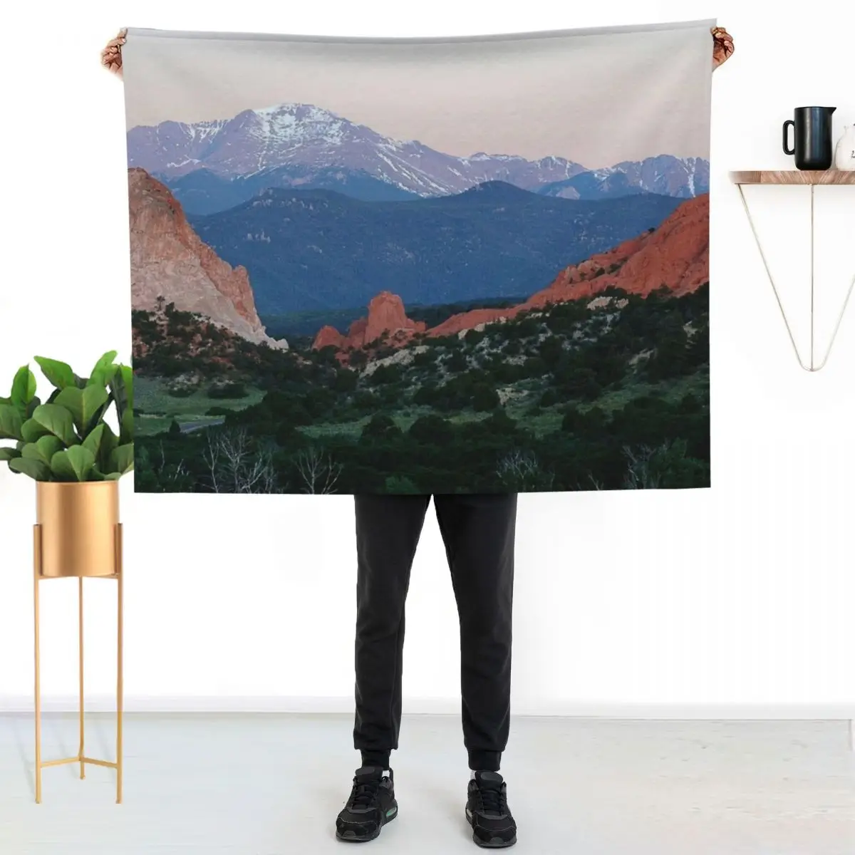 Sunrise at Garden of the Gods and Pikes Peak Throw Blanket Luxury Thicken Picnic Plush Giant Sofa Flannel Blankets