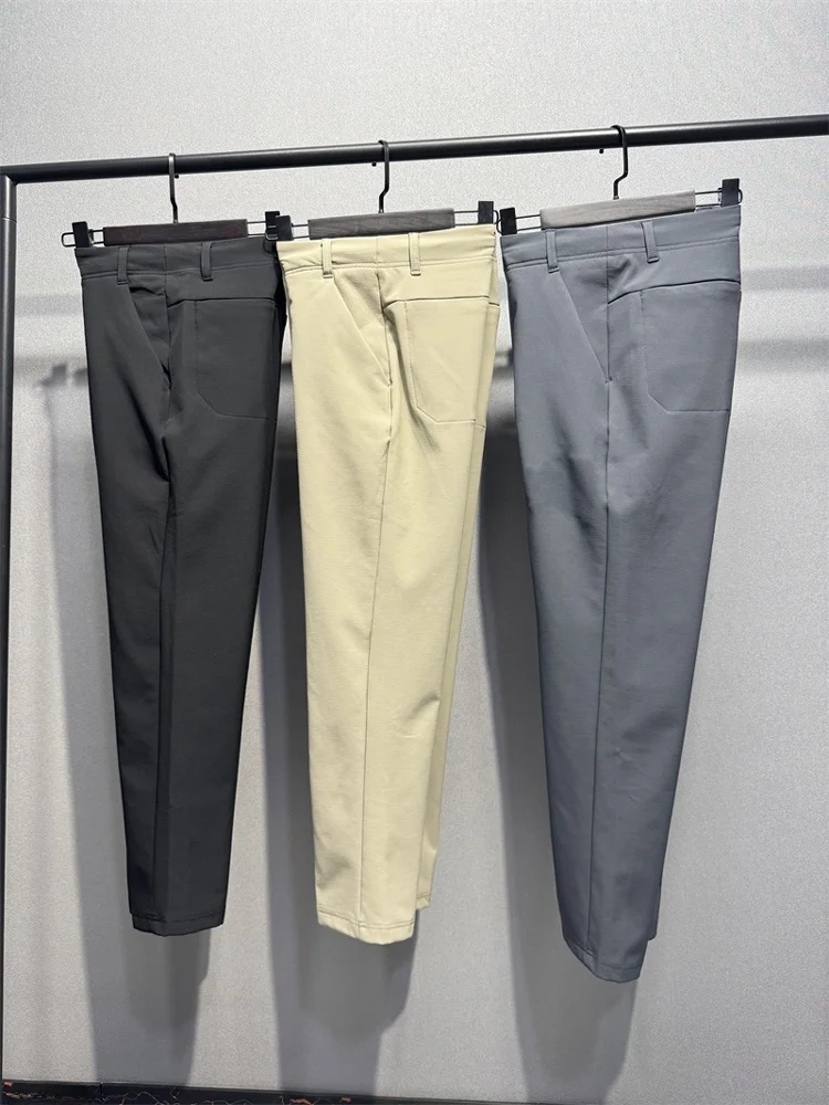 

Новые весенние мужские повседневные брюки в клетку на флисовой подкладке, теплые, свободные, мягкие, ветрозащитные, водоотталкивающие, модные, городские, стильные, деловые.