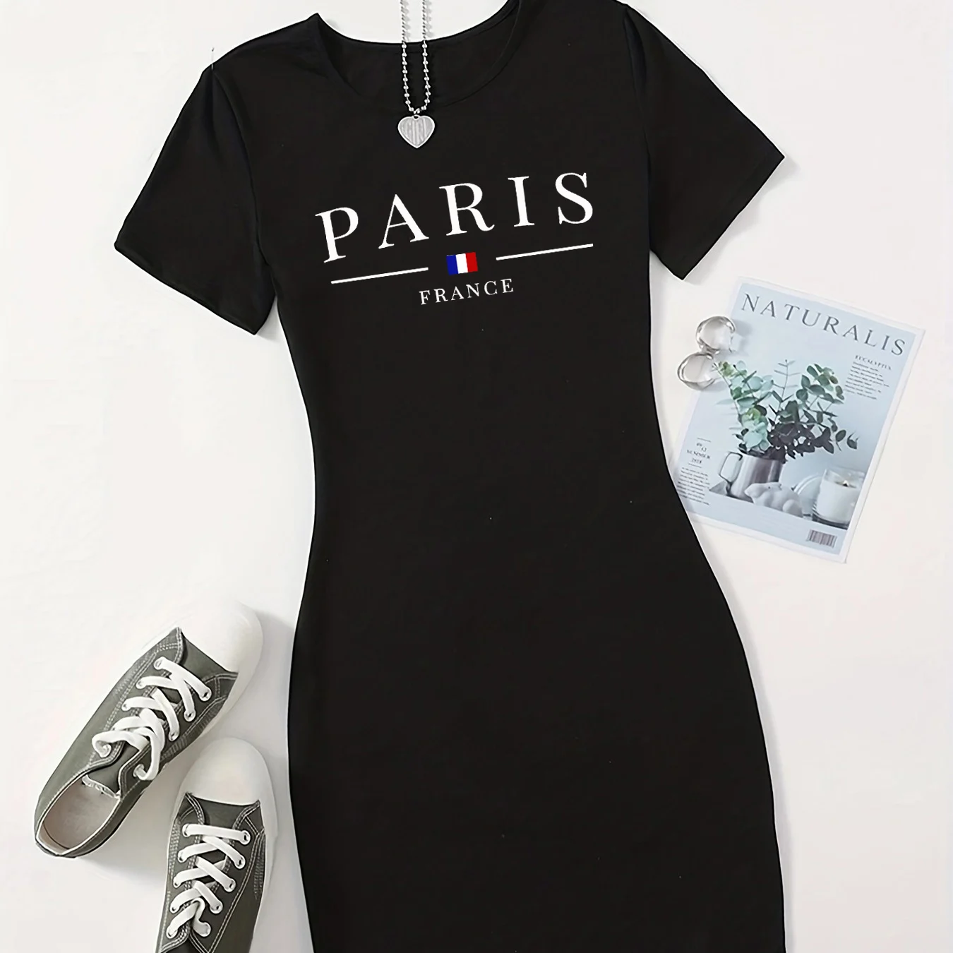 夏の女性のファッショナブルなパリフランス柄プリントカジュアルセクシーなスリムフィット半袖ラウンドネックTシャツミニスカート