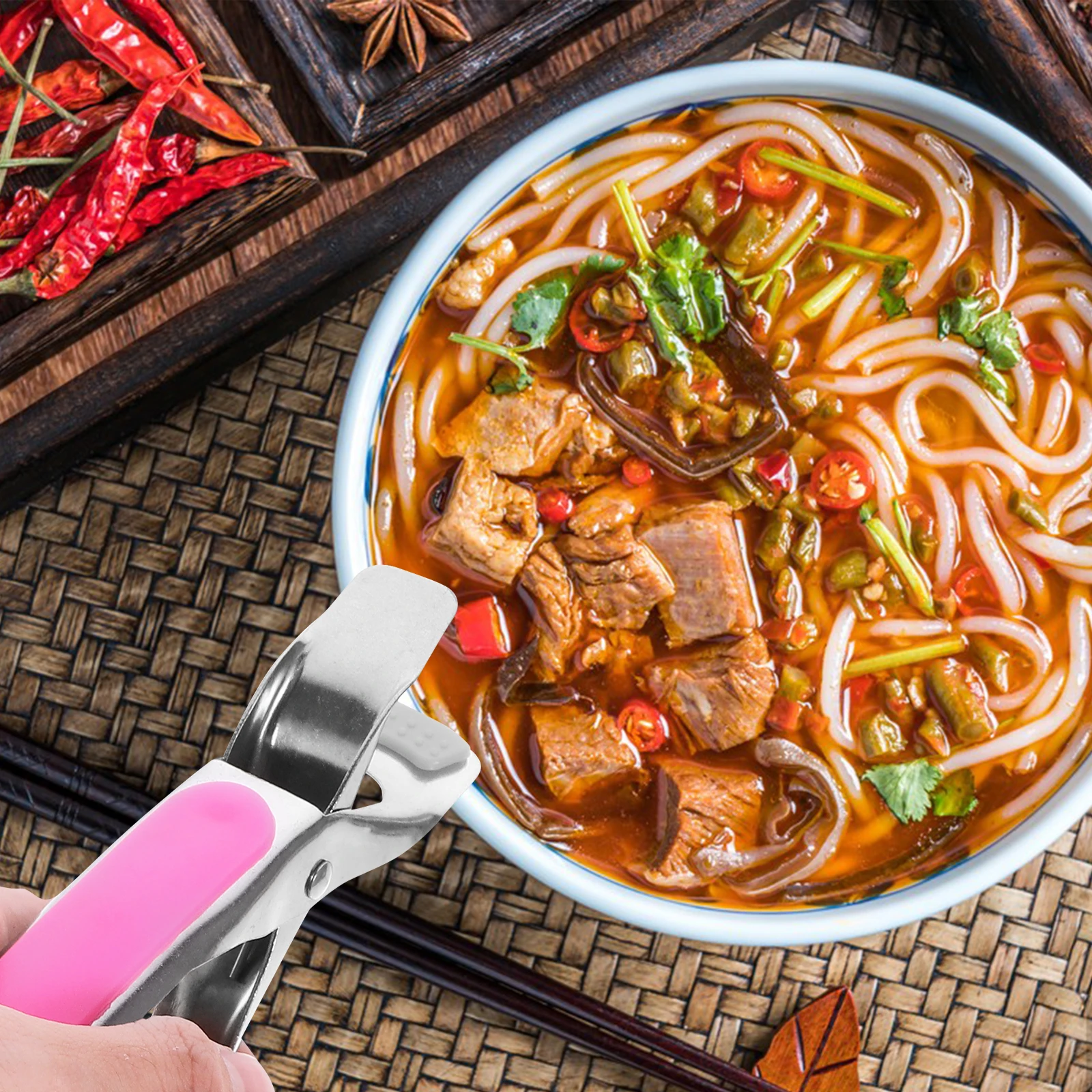 

2Pcs Stainless Steel Bowl Gripper Hot Plate Clamp Heat-Resistant Non-Slip Kitchen Dish Clips Bowl Retriever Heat Insulation