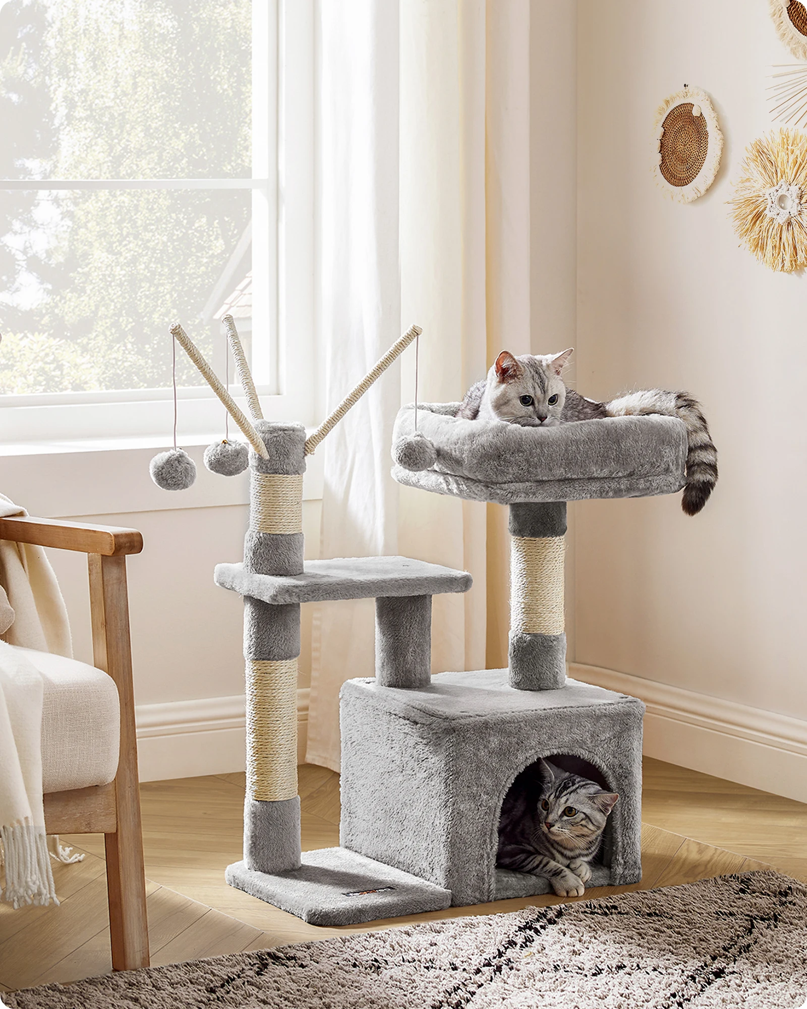 FEANDREA Cat Tree, Small Cat Condo, 72 cm, 3 Pompoms