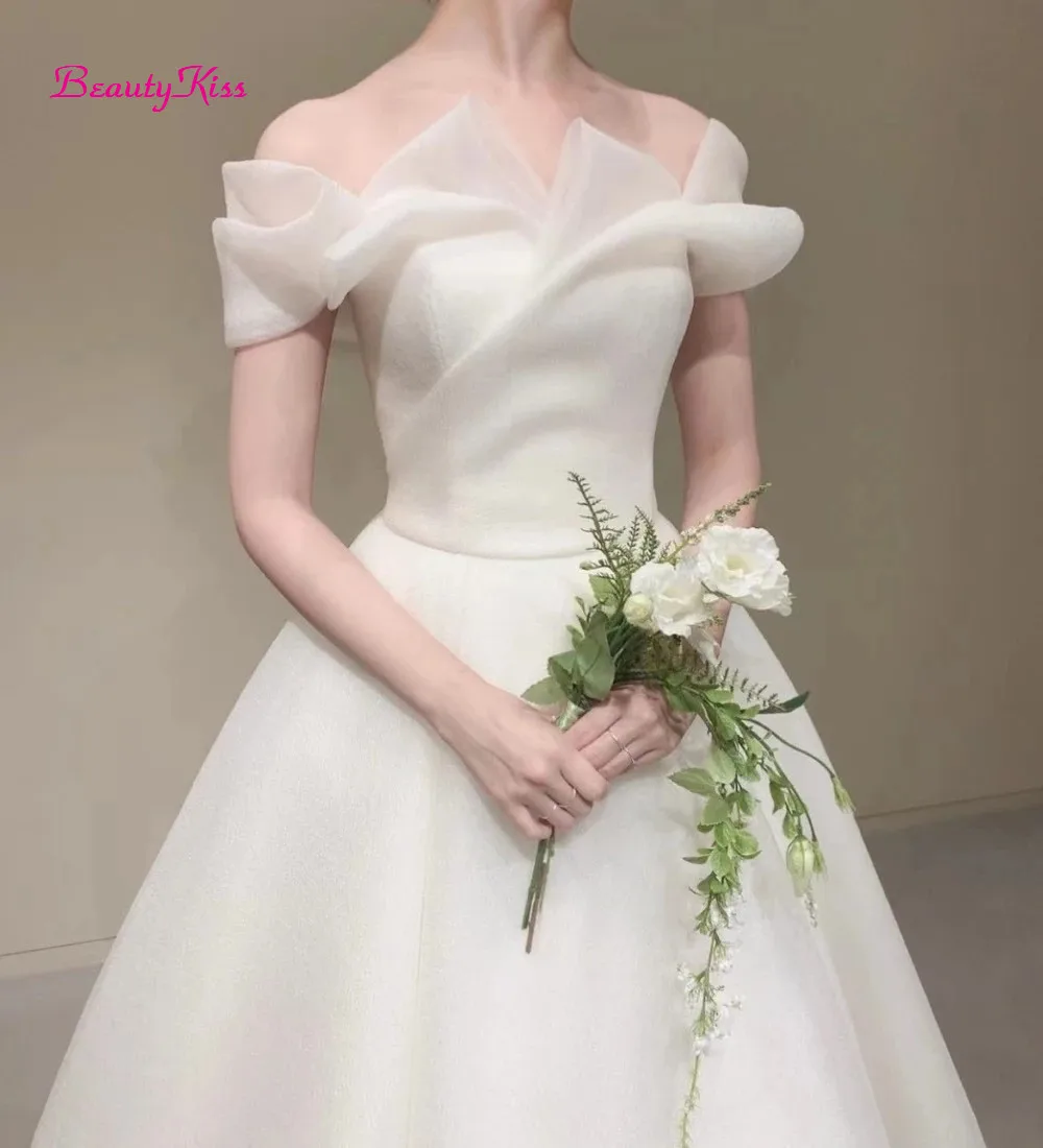 New Design Ivory Wedding Dress Off-Shoulder Floor Length Short Sleeves Organza 웨딩드레스 A-Line Backless Korean Bridal Gowns