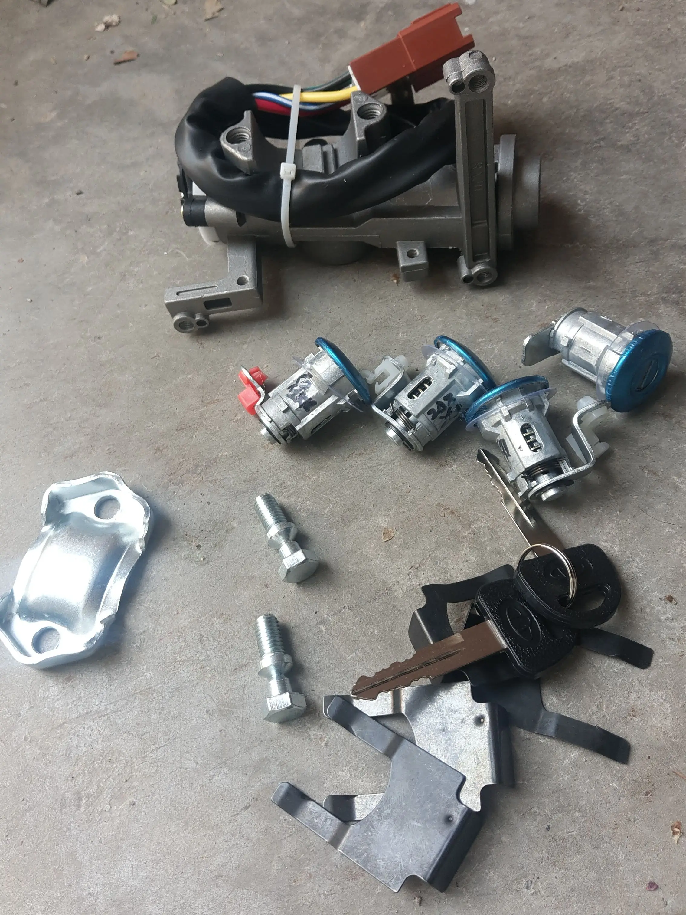 مفتاح تشغيل قفل الإشعال لشاحنة DFM DFSK K01 K02 K05 K07 أو شاحنة صغيرة