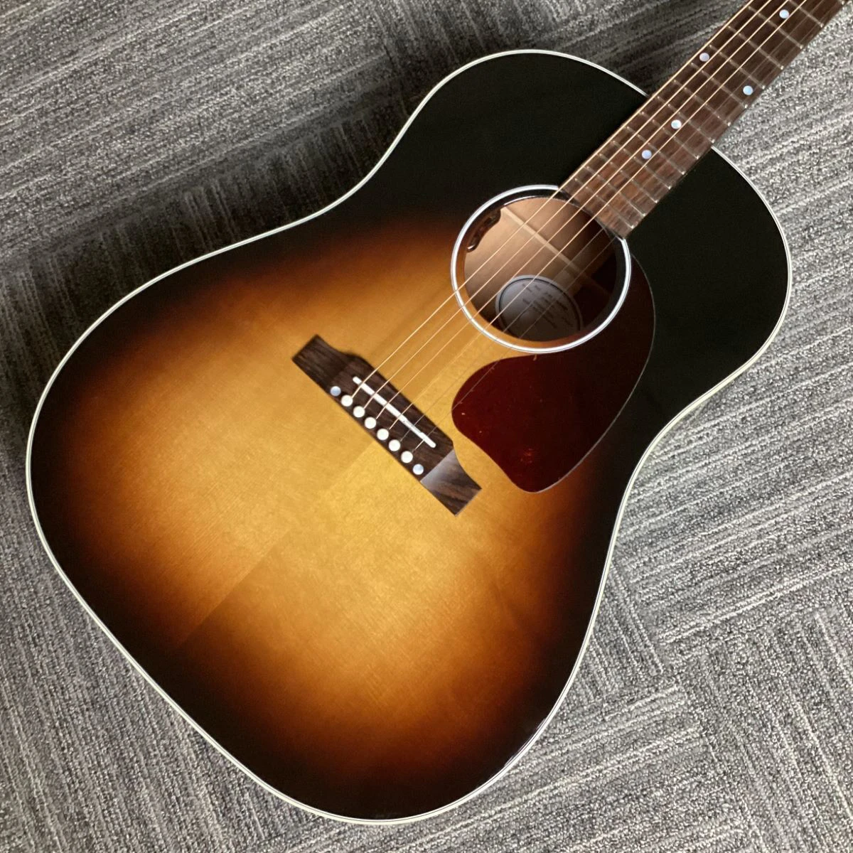 J45 Standard acoustic guitar as same of the pictures