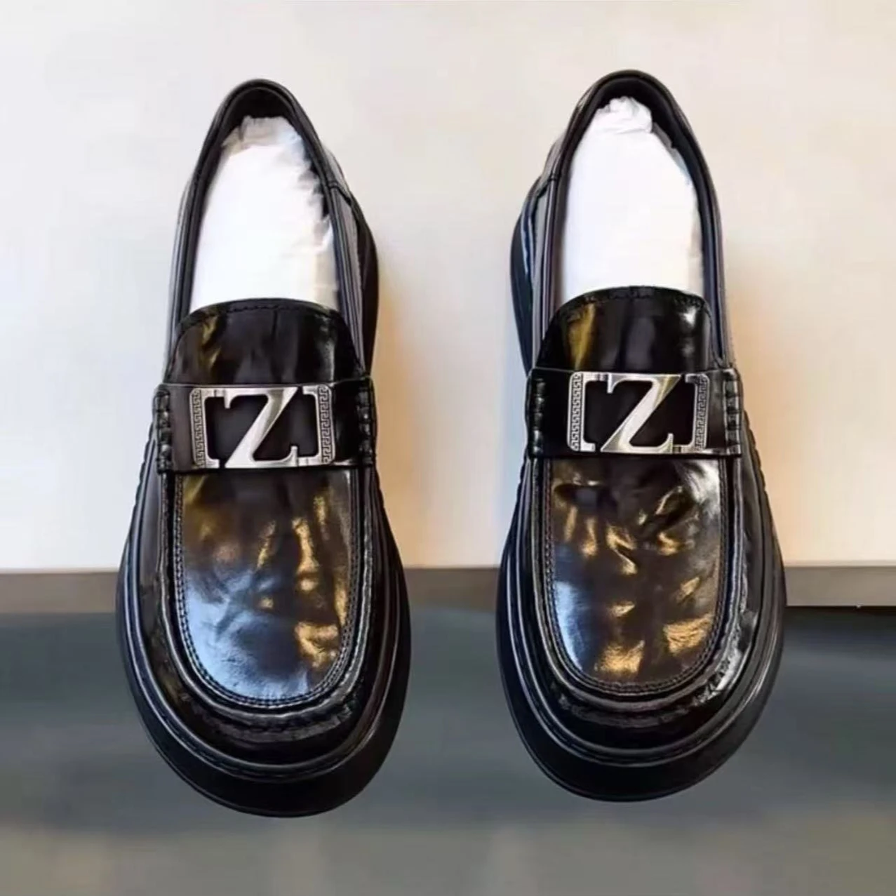 

Новая мужская обувь, повседневная обувь из натуральной кожи, дизайнерская обувь для отдыха, удобные лоферы без шнуровки