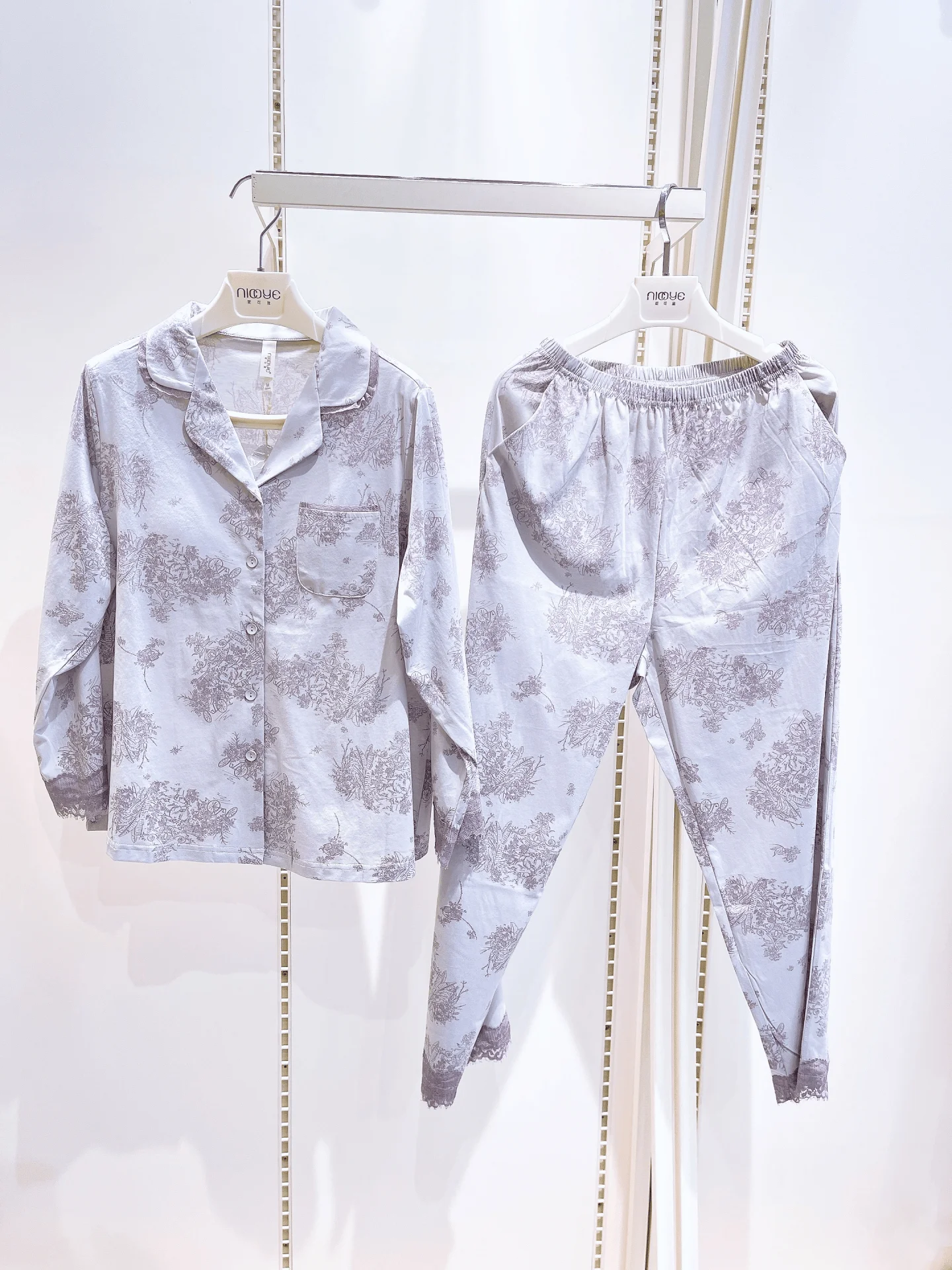 

Удобная дышащая домашняя одежда Nicola из чистого хлопка для женщин: различные варианты, весенняя модель с длинным рукавом и круглым вырезом, нижнее белье