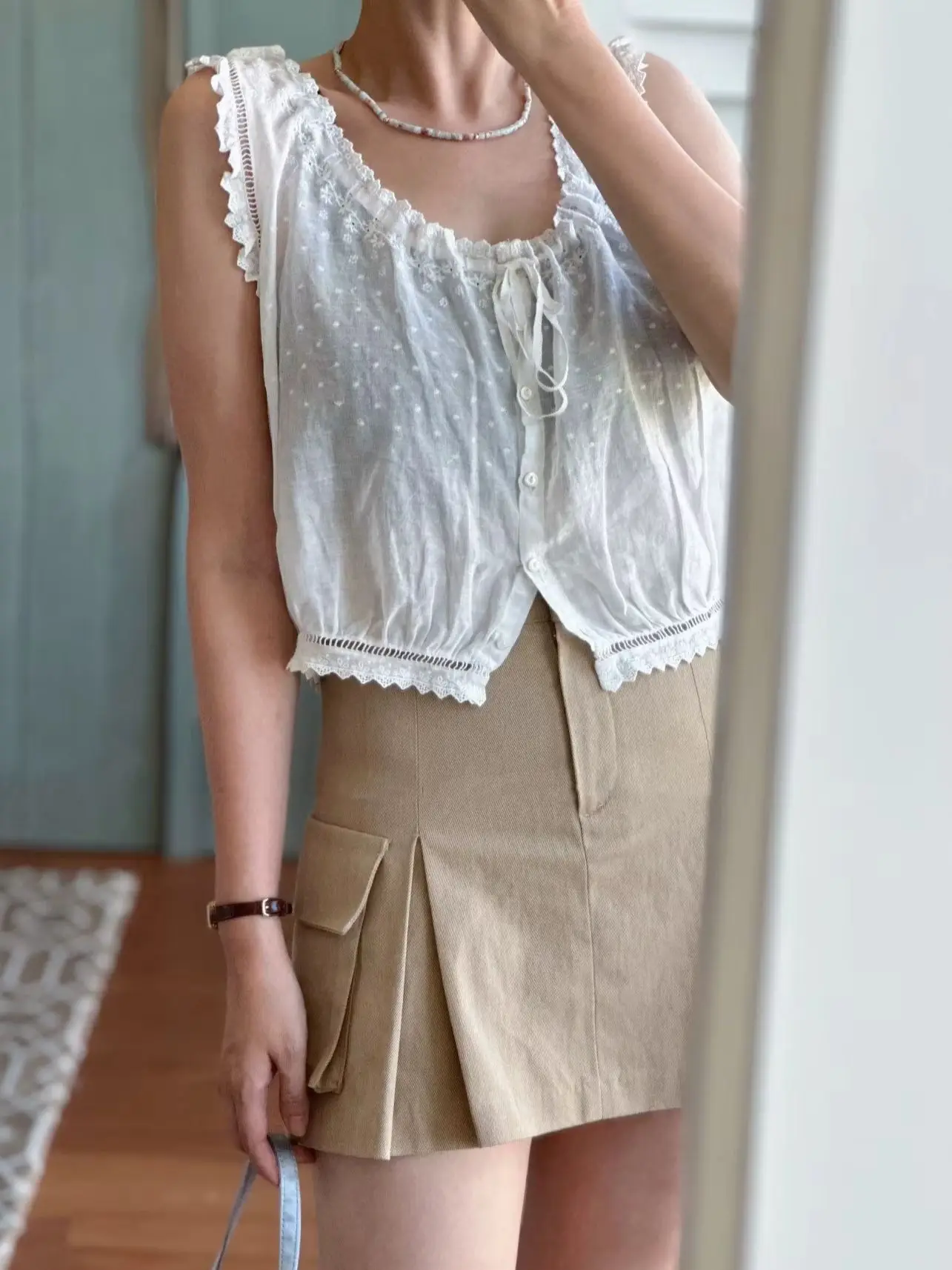 100% Cotton Women White Tank Top Lace Spliced Round Neck Sleeveless Single Breasted Casual Fashion Vest