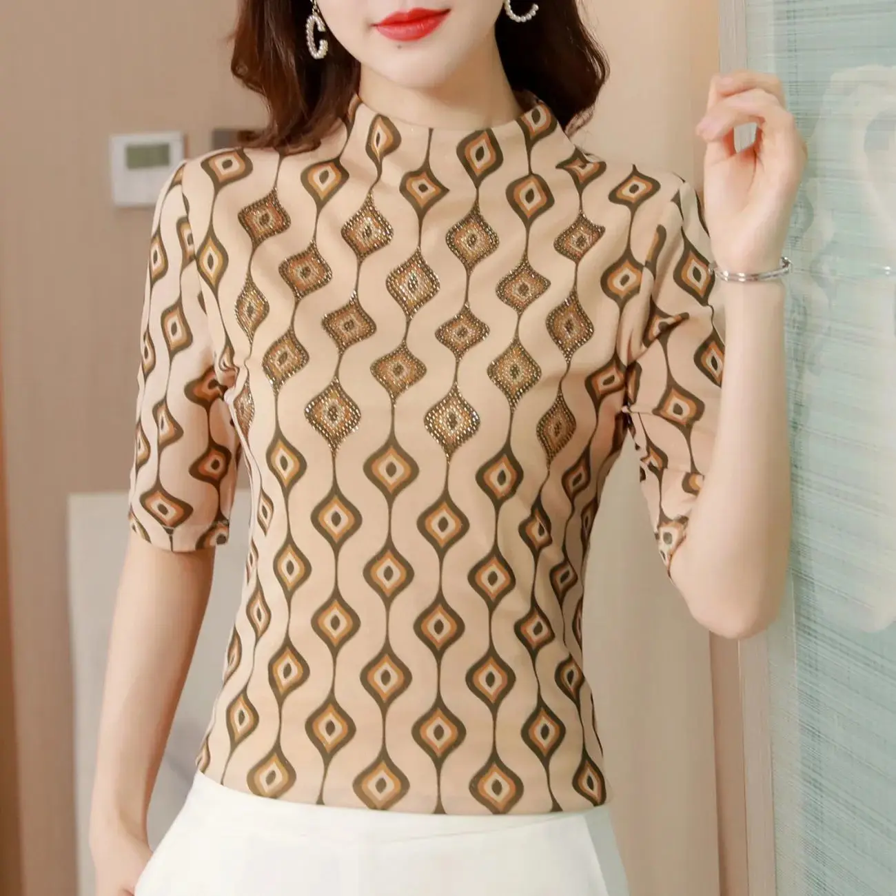 High-end mother wear half-sleeve mesh printing diamond-studded stand-up collar T-shirt women's slim fashion bottoming shirt