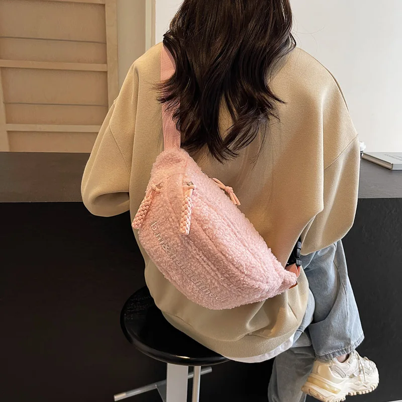

Fleece Sherpa Crossbody Bags for Women Mini Everywhere Belt Bag Trendy Fashionable Cute Waist Pouch Sling Bum Bag Waist Bum Pack