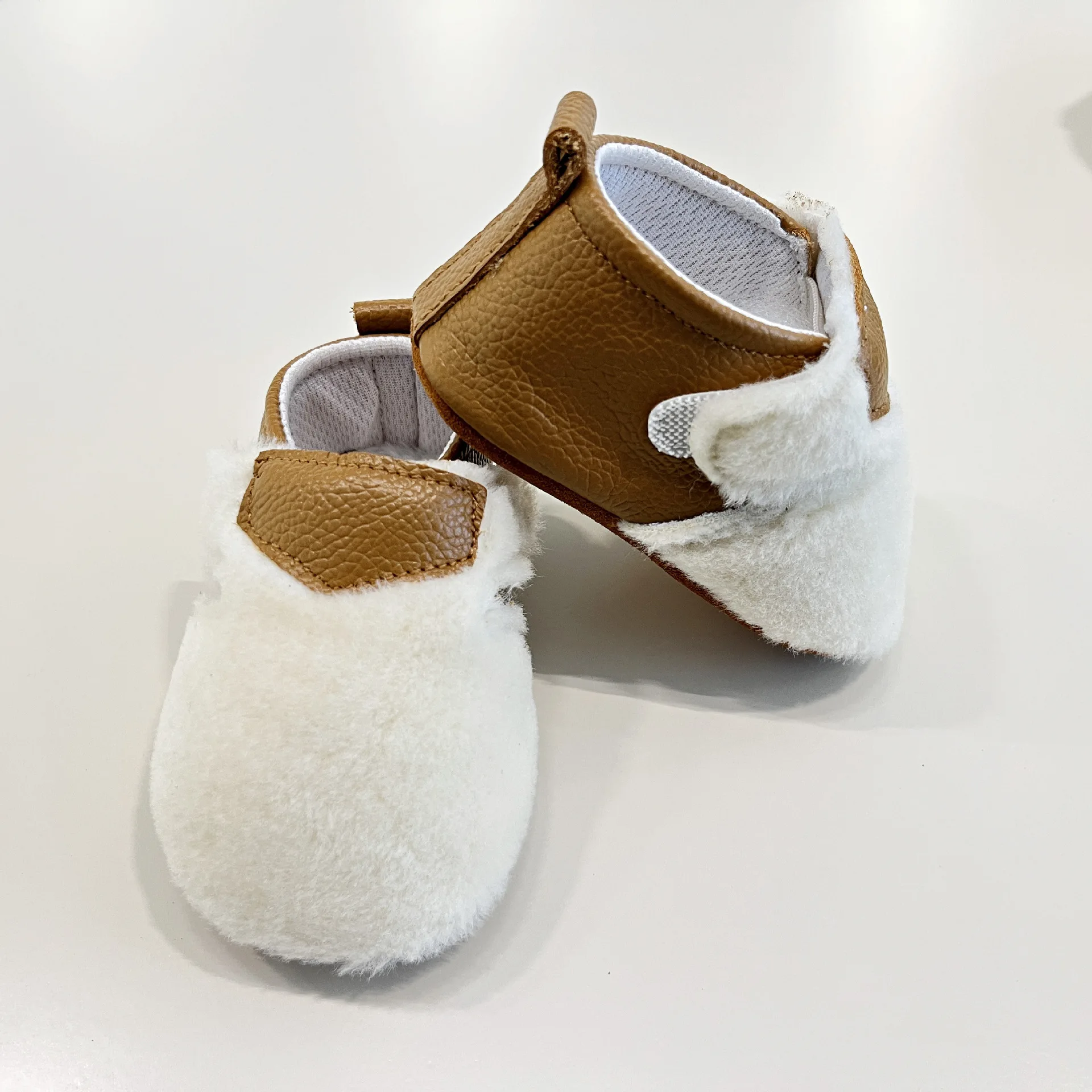 Autumn Winter Genuine Leather Baby Girls Shoes Fashion Fur First Walkers Non-slip Outsole Infant Indoor Soft Shoes