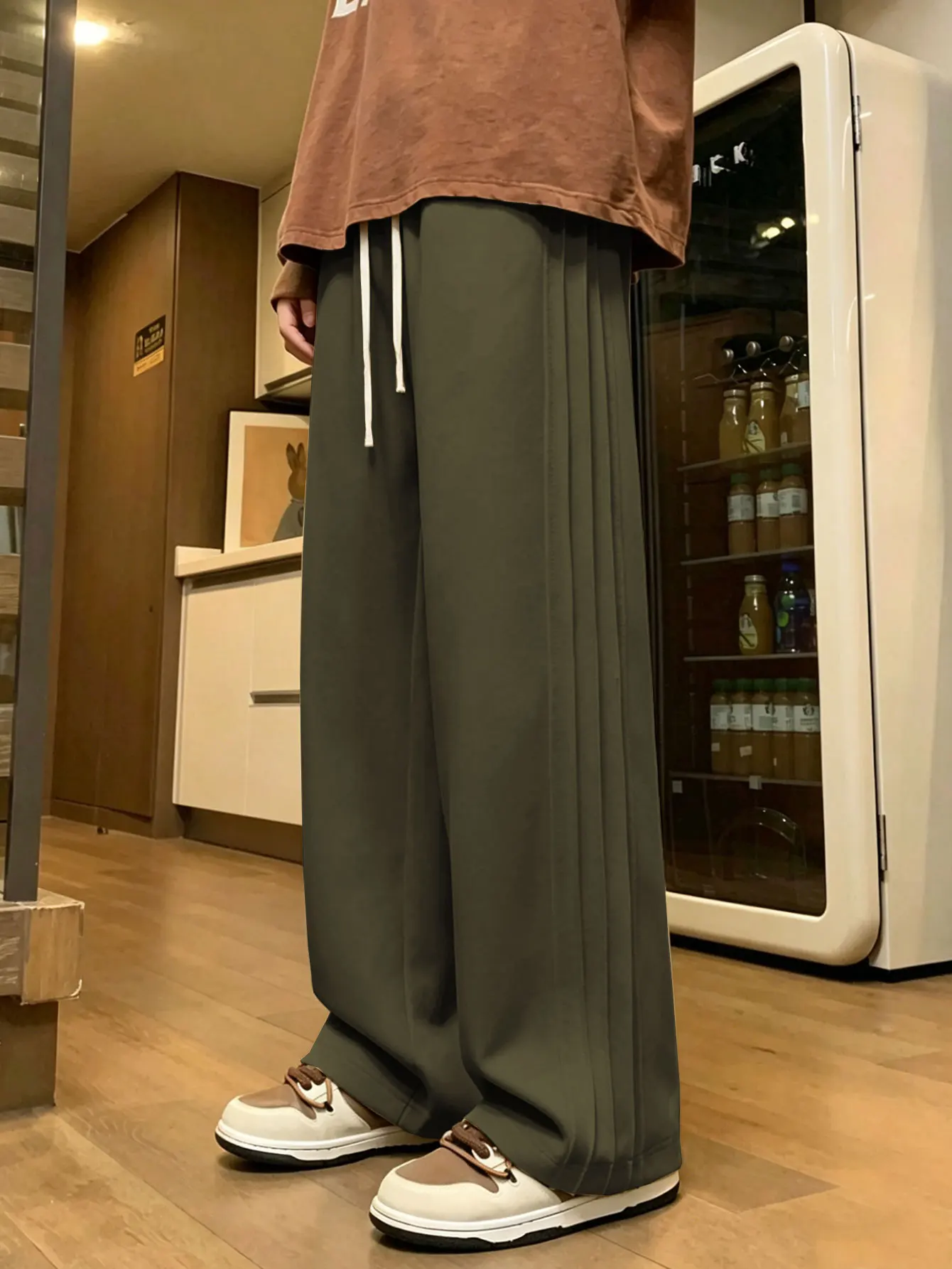 Herren-Freizeithosen, Locker Geschnittenes Design mit Weitem Bein, Elastischer Bund, Bequem für den Alltag, Modische Herrenbekleidung, Trendig und Stilvoll – Detail 11