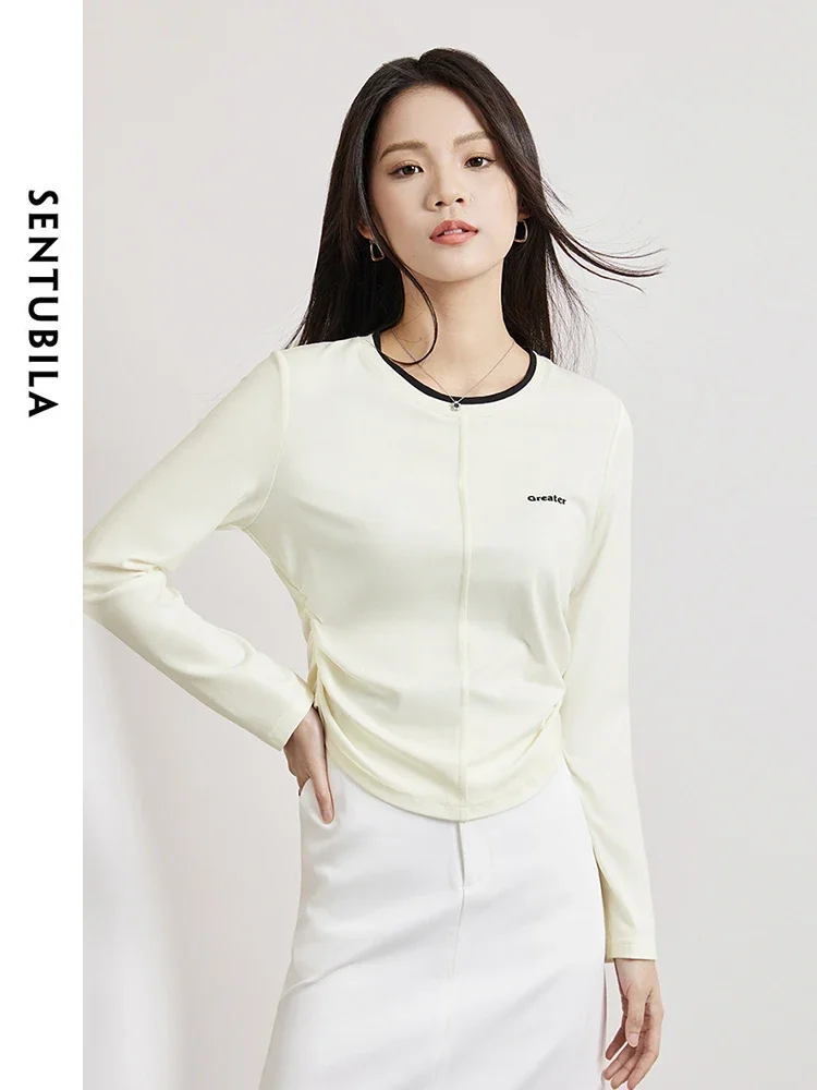 SENTUBILA Round Neck Side Shirring Cropped Knitted T-shirt 2024 Spring Ribbed Letter Printed Long Sleeve Top Pullover 143T57369X