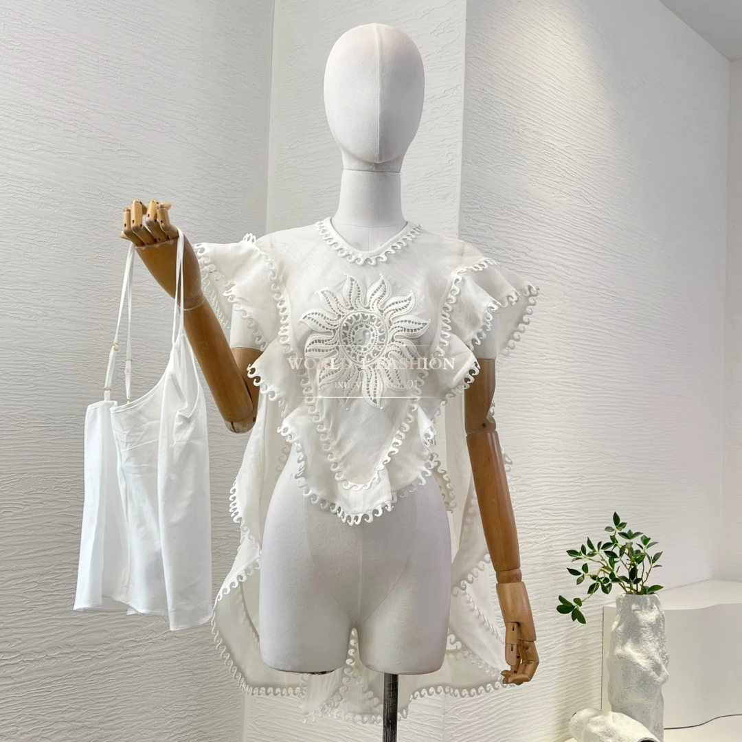 

2025 New High Quality Linen Silk White Sleeveless O-neck Embroidery Blouse Tops for Holiday
