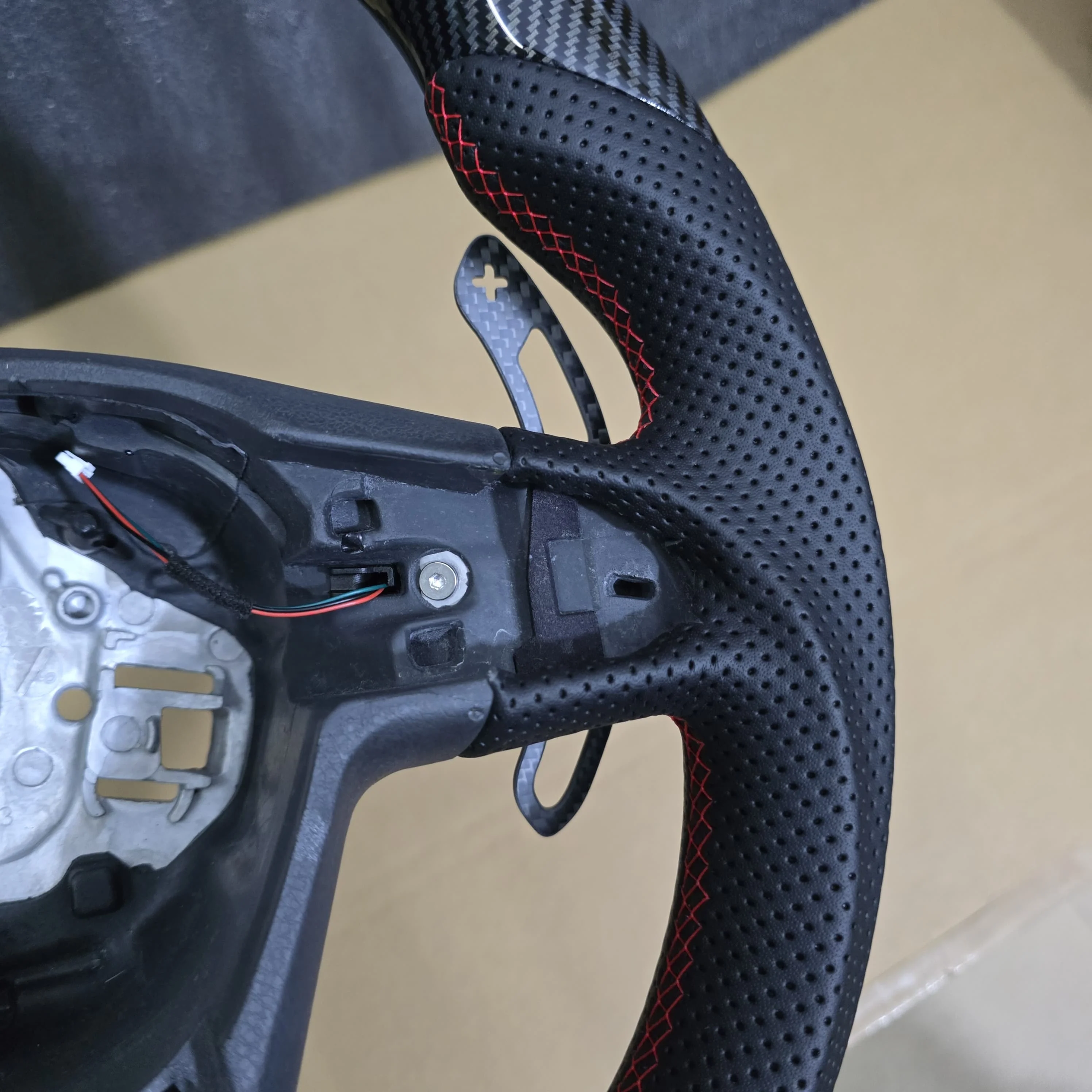 High Performance Carbon Fiber Magnetic Paddle Shifters Set For SEAT Leon FR Cupra 5F MK3 2013-2020 Ibiza FR 6F MK5 2018-2021