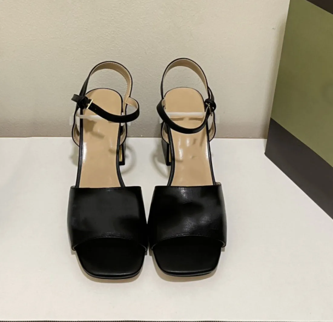 

2024 Summer Fashion New High Heel Thick Heel Sandals Women's Shoes Fish Mouth Leakage Toe High Heel Shoes