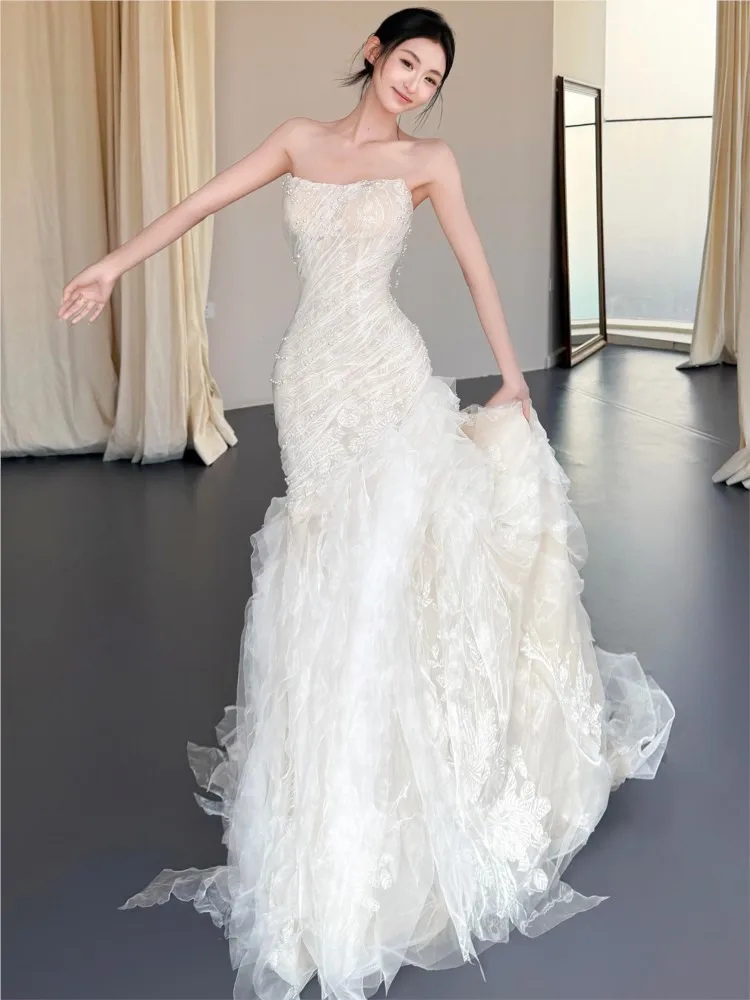 

Strapless heavy industry luxury haute couture fishtail main trailing dress for welcoming guests and going out