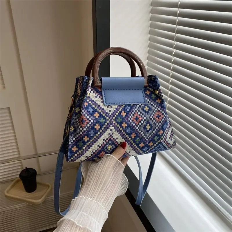 Fashionable and Popular Ethnic Style Handheld Women's Bag 2024 New Trendy and Versatile Design Single Shoulder Crossbody Bag