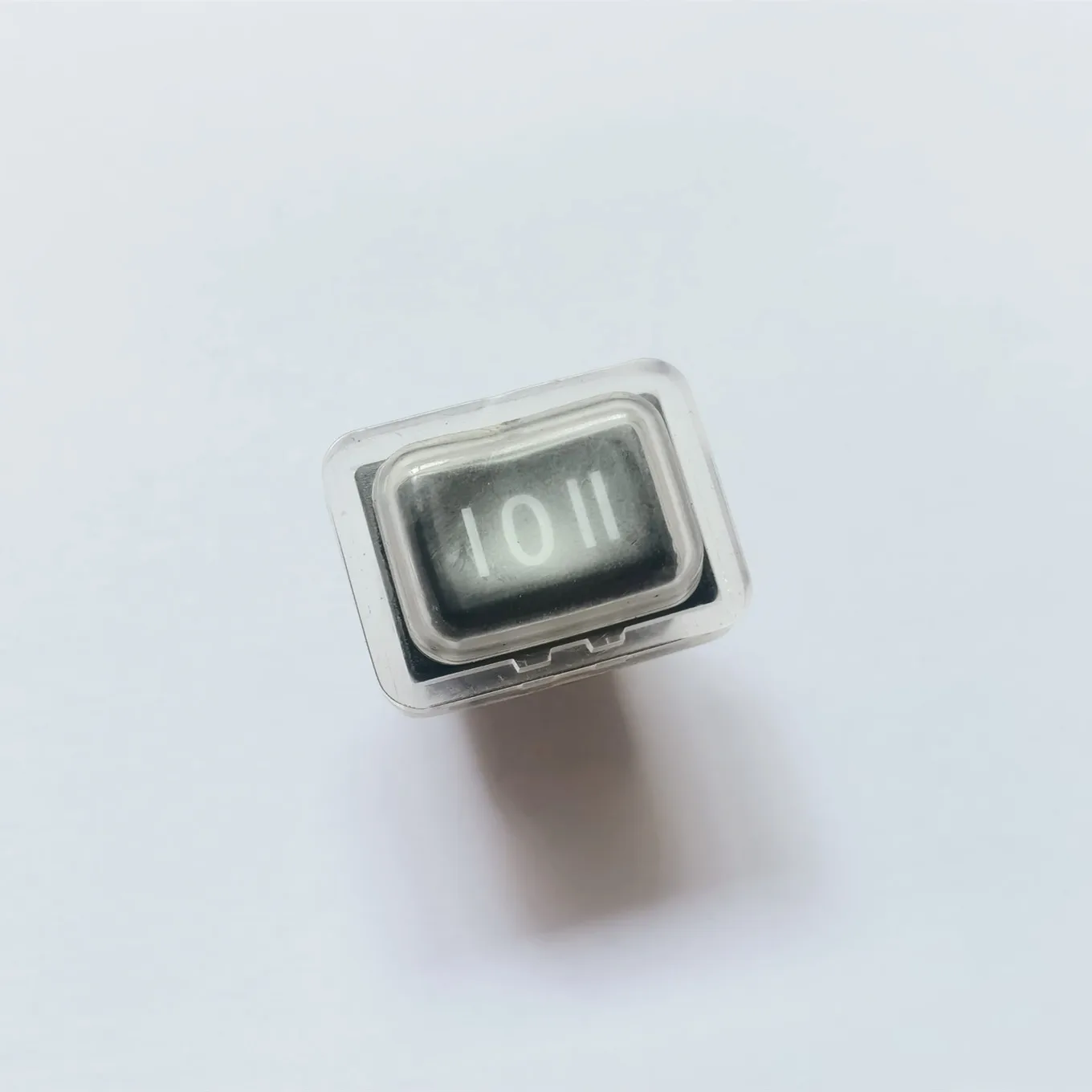 Original new 100% rocker switch CRT-1215-Y 3pin 3gear 6A250V with waterproof cap