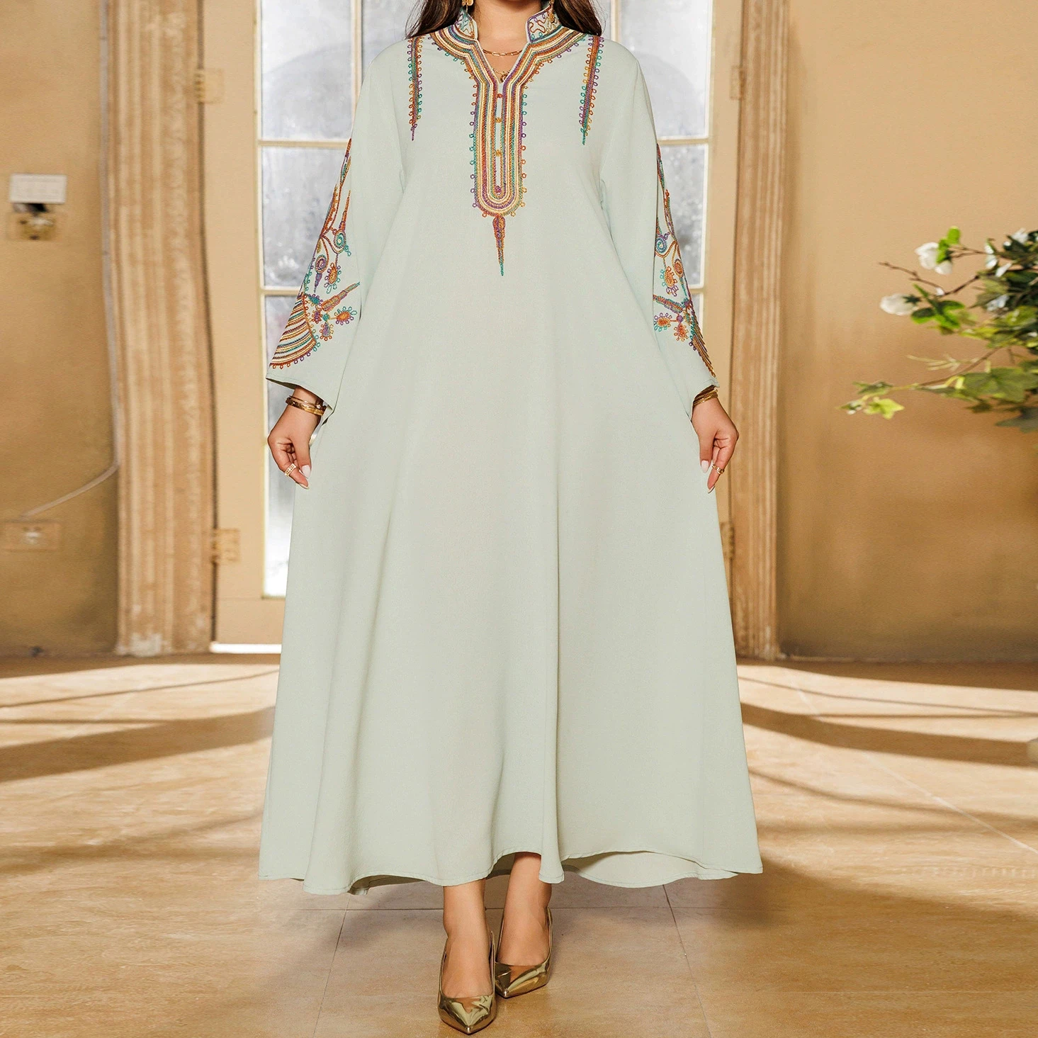 

Middle Eastern new women's embroidery rope embroidery Muslim pullover dress robe-GZXX528