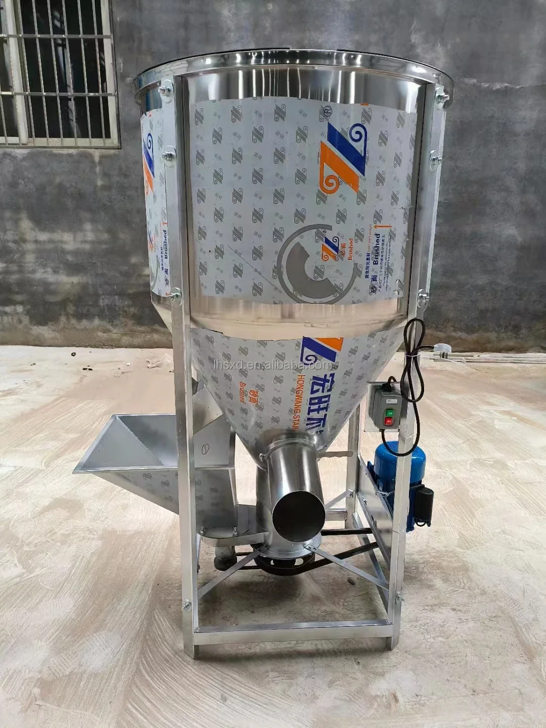 300kg Stainless steel spiral mixer Animal mixer/Poultry  mixer/Chicken feed fish feed mixer machine