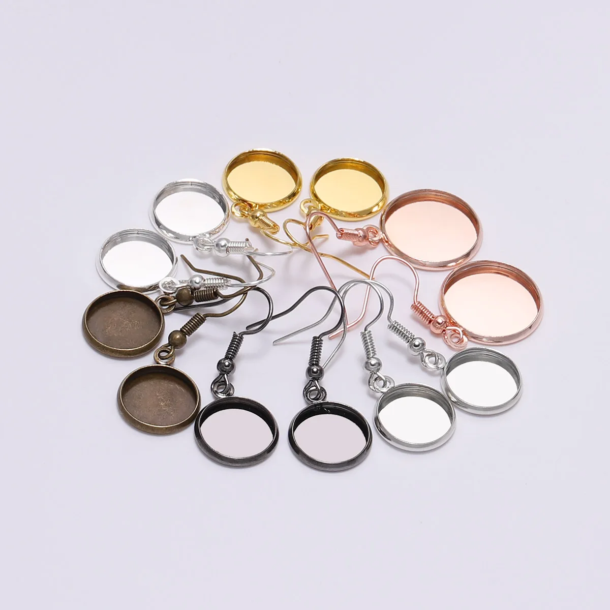 10szt 10-25mm Taca Bezel Cabochon Kolczyk Hak Puste Ustawienie Okrągły Wisiorek Podstawa Ucha Znaleziska Do DIY Szklana Cameo Biżuteria — zdjęcie 3