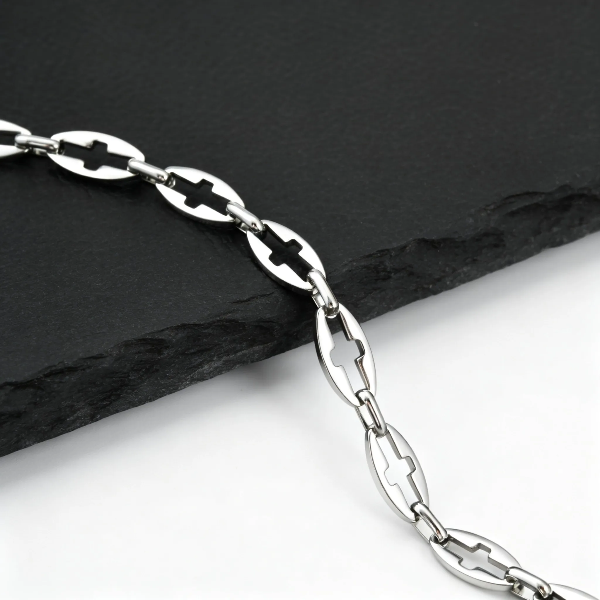 Lässige Hohlkreuz-Kettenarmbänder für Herren, Hip-Hop-Edelstahl-Anhänger, verstellbares Armband, Geschenk – Detail 4