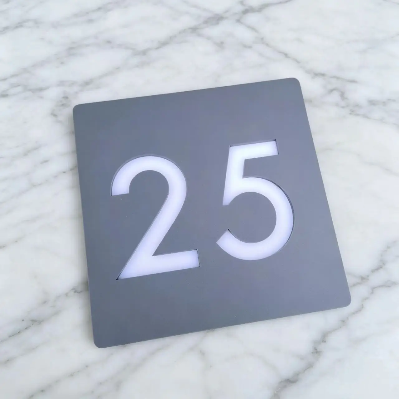 letras-e-numeros-modernos-em-acrilico-cinza-e-preto-personalizados-para-placa-de-endereco-de-porta-decoracao-3d-para-casa
