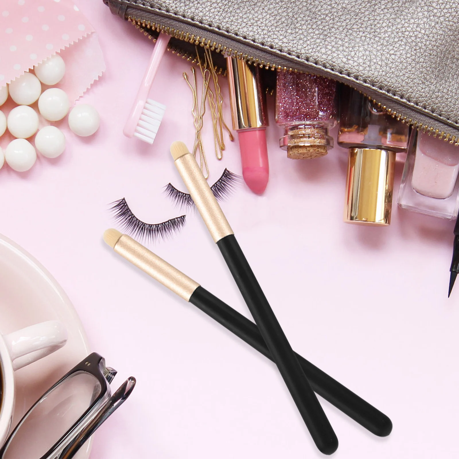 3Pcs Lipstick Applicators Ergonomic Design Makeup Brushes for Lip Balm Eye Shadow Smudging Effect Home and Outdoor Use