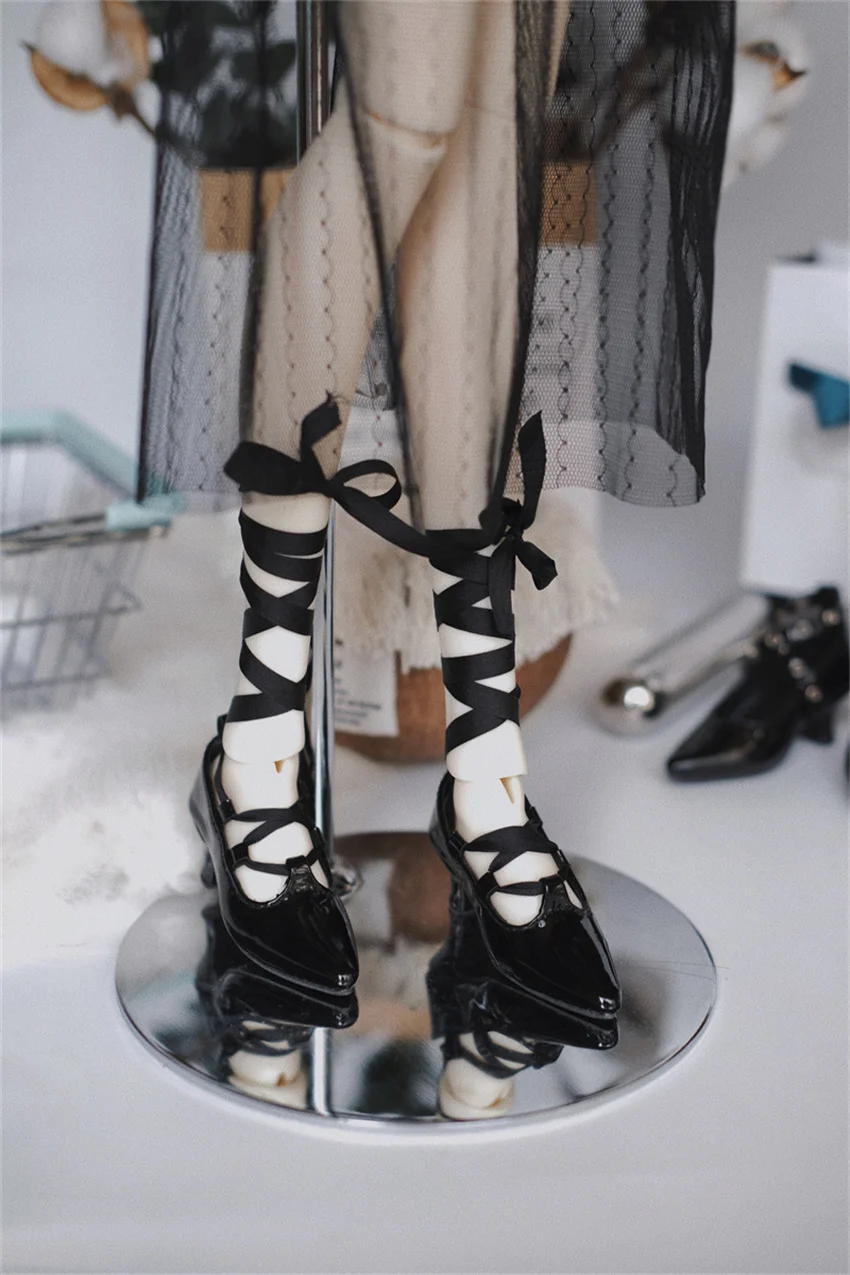 BJD Toy Shoes Black, white 1/3 lace-up small high heels BJD doll accessories