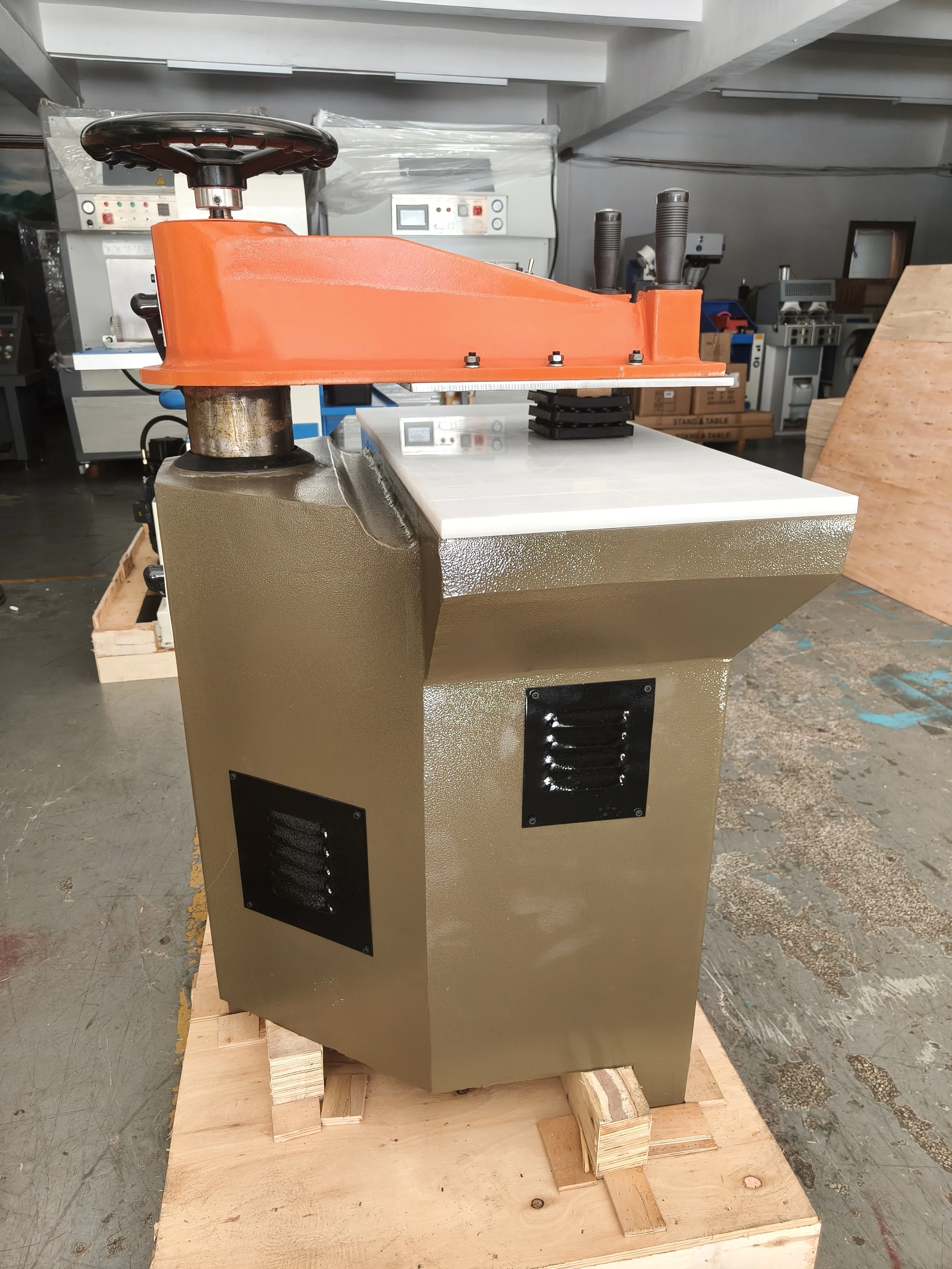 YT-12 Tons Hydraulic Swing Arm - đánh giá và giá Die Cutting Machine
